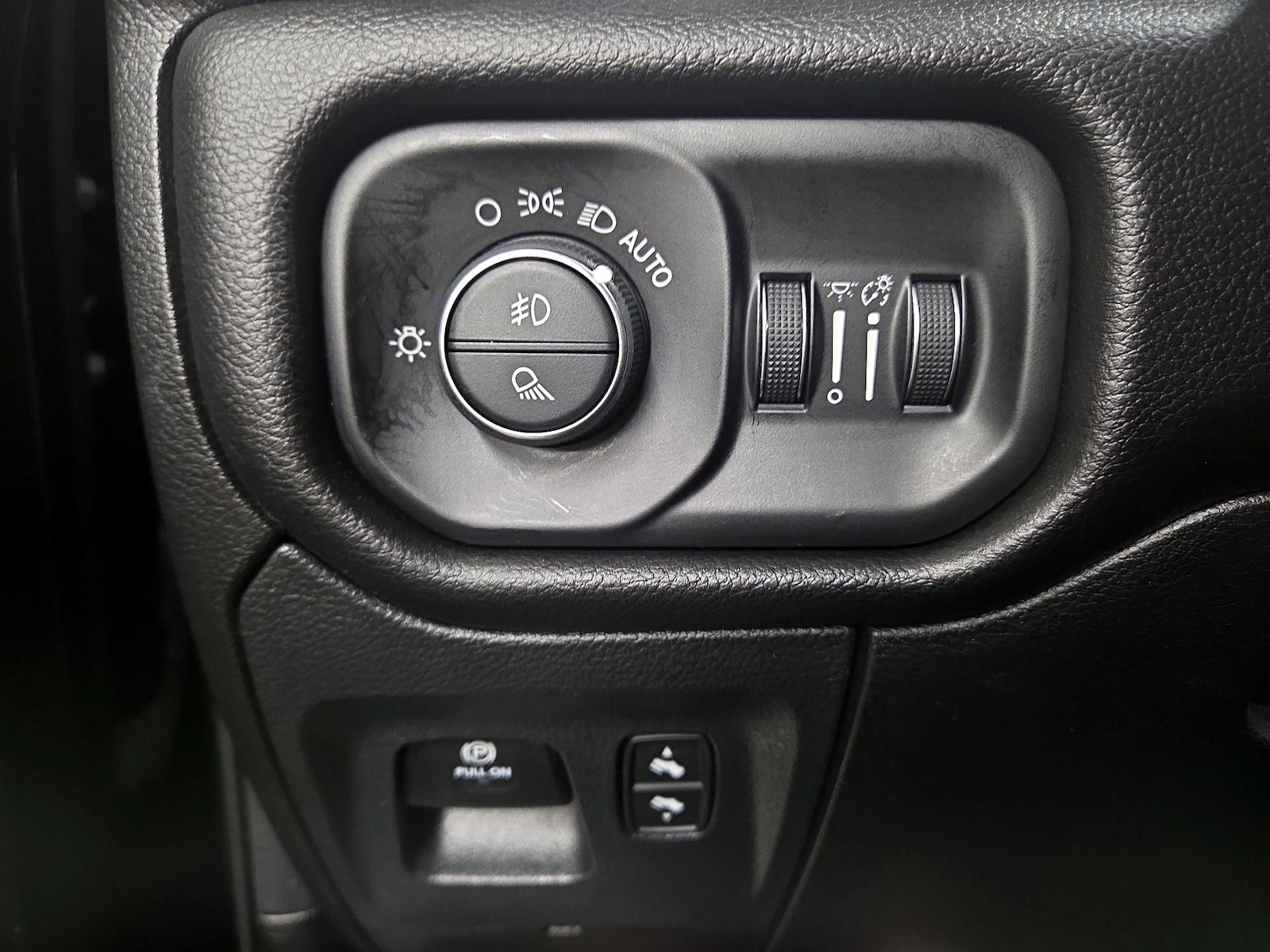 2023 RAM Ram 1500 Pickup Laramie - Photo 14