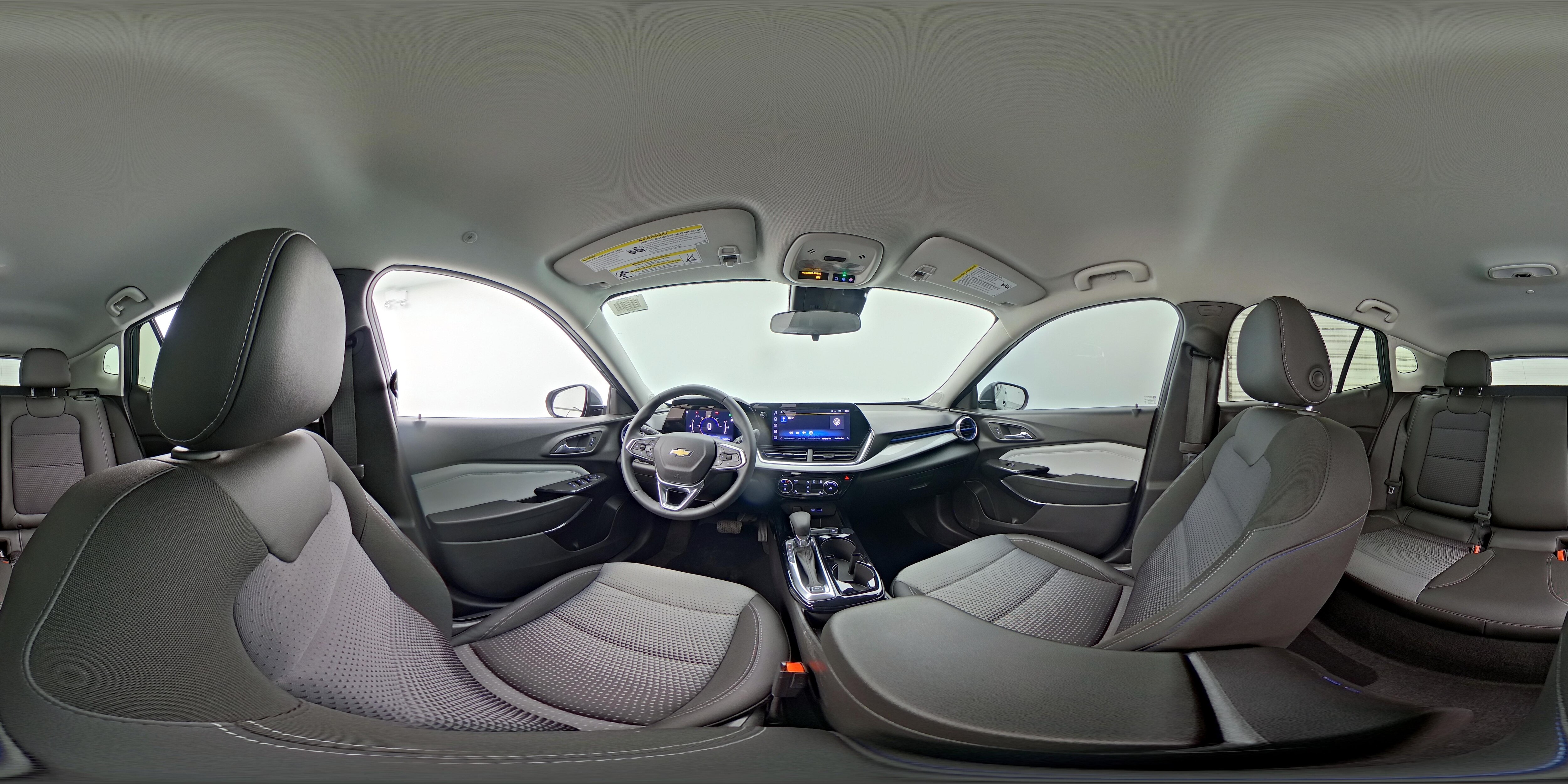 2025 Chevrolet Trax LT - Photo 24