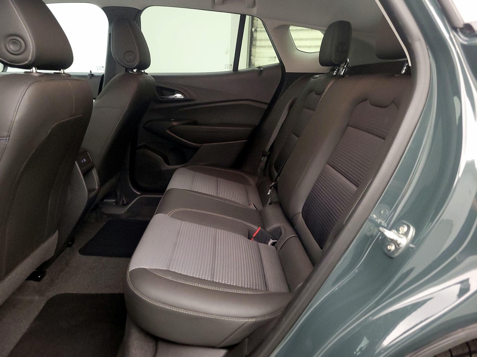 2025 Chevrolet Trax LT - Photo 20