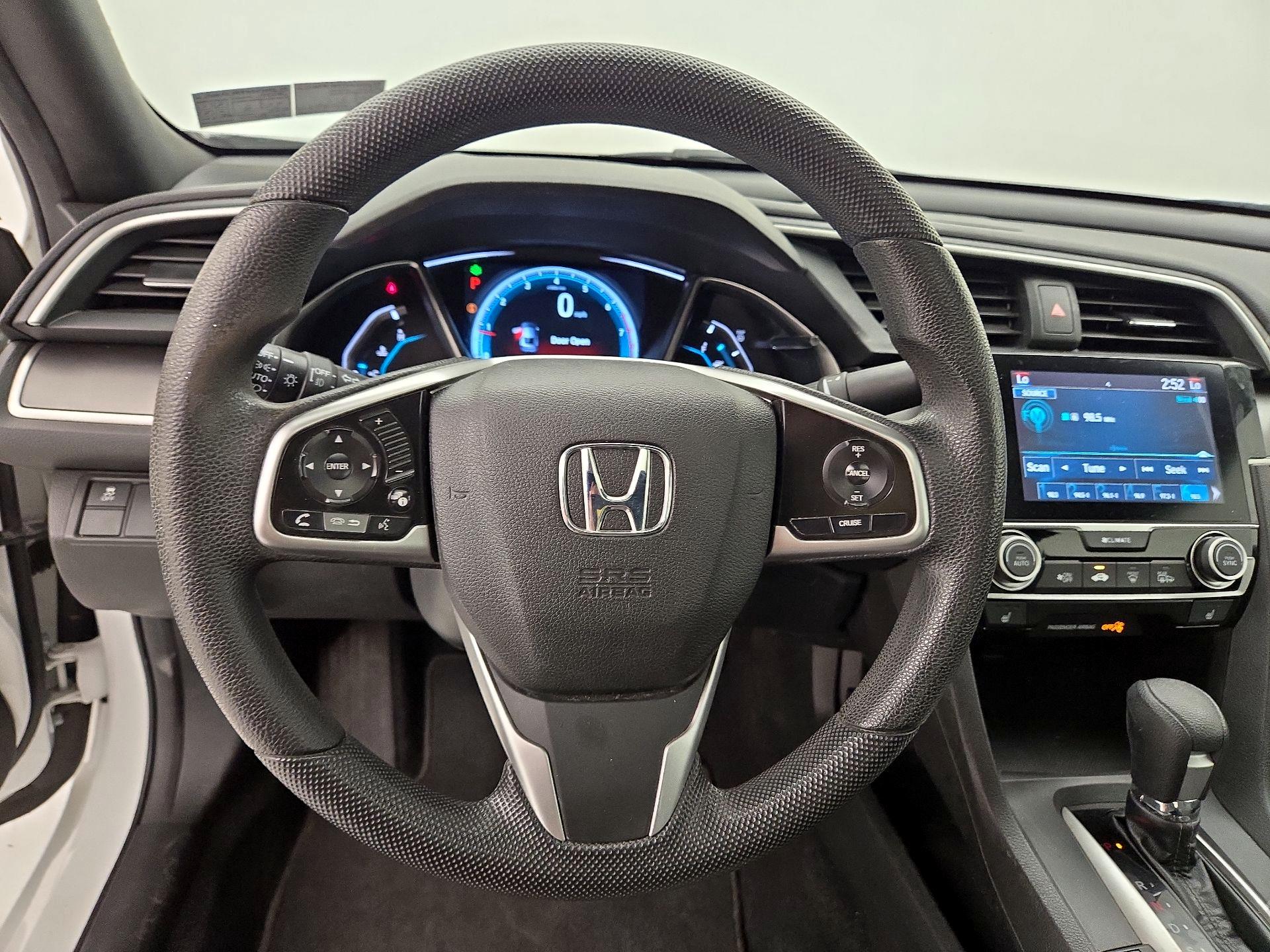 Thumbnail: 2016 Honda Civic - 10
