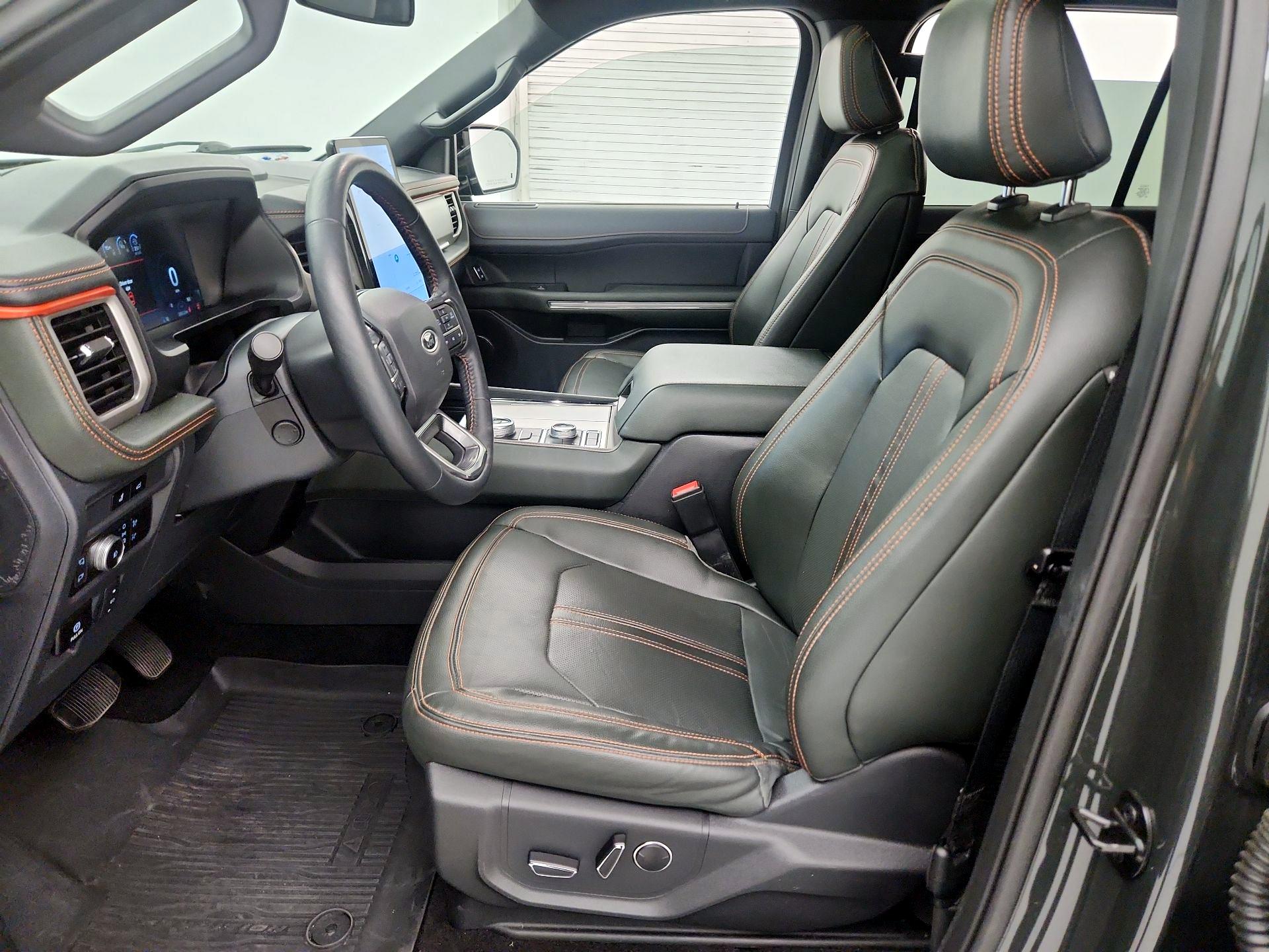 Thumbnail: 2022 Ford Expedition - 11