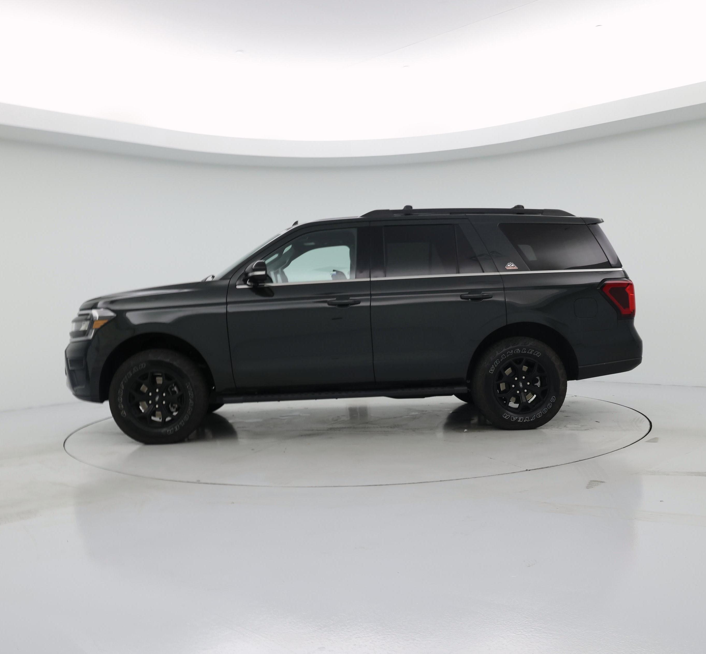 Thumbnail: 2022 Ford Expedition - 3