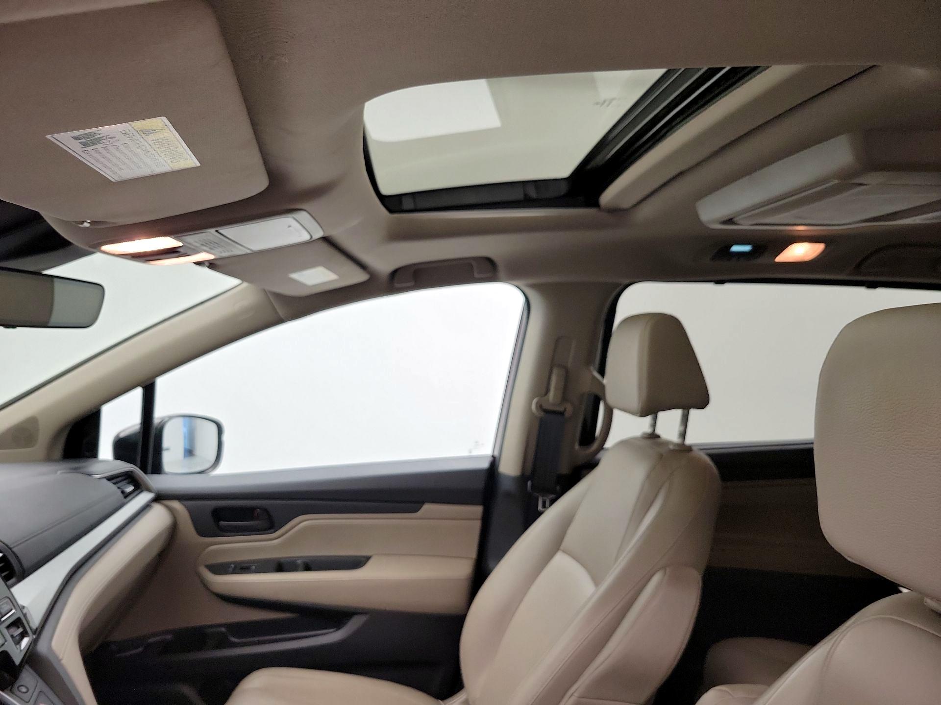 Thumbnail: 2020 Honda Odyssey - 19