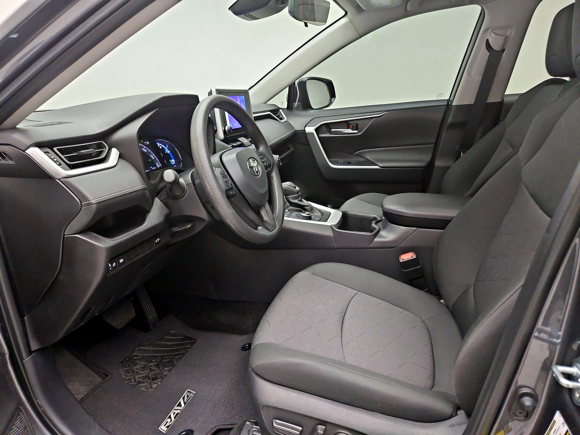 Thumbnail: 2025 Toyota RAV4 - 11