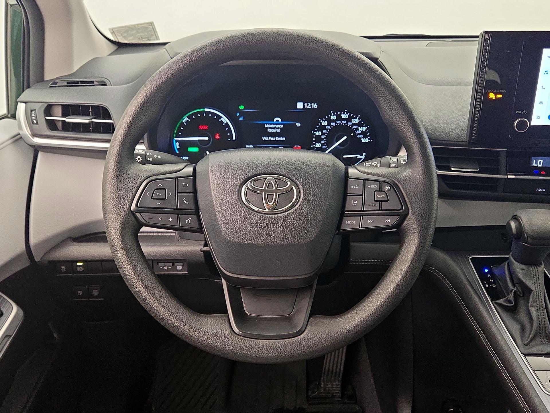 Thumbnail: 2025 Toyota Sienna - 10