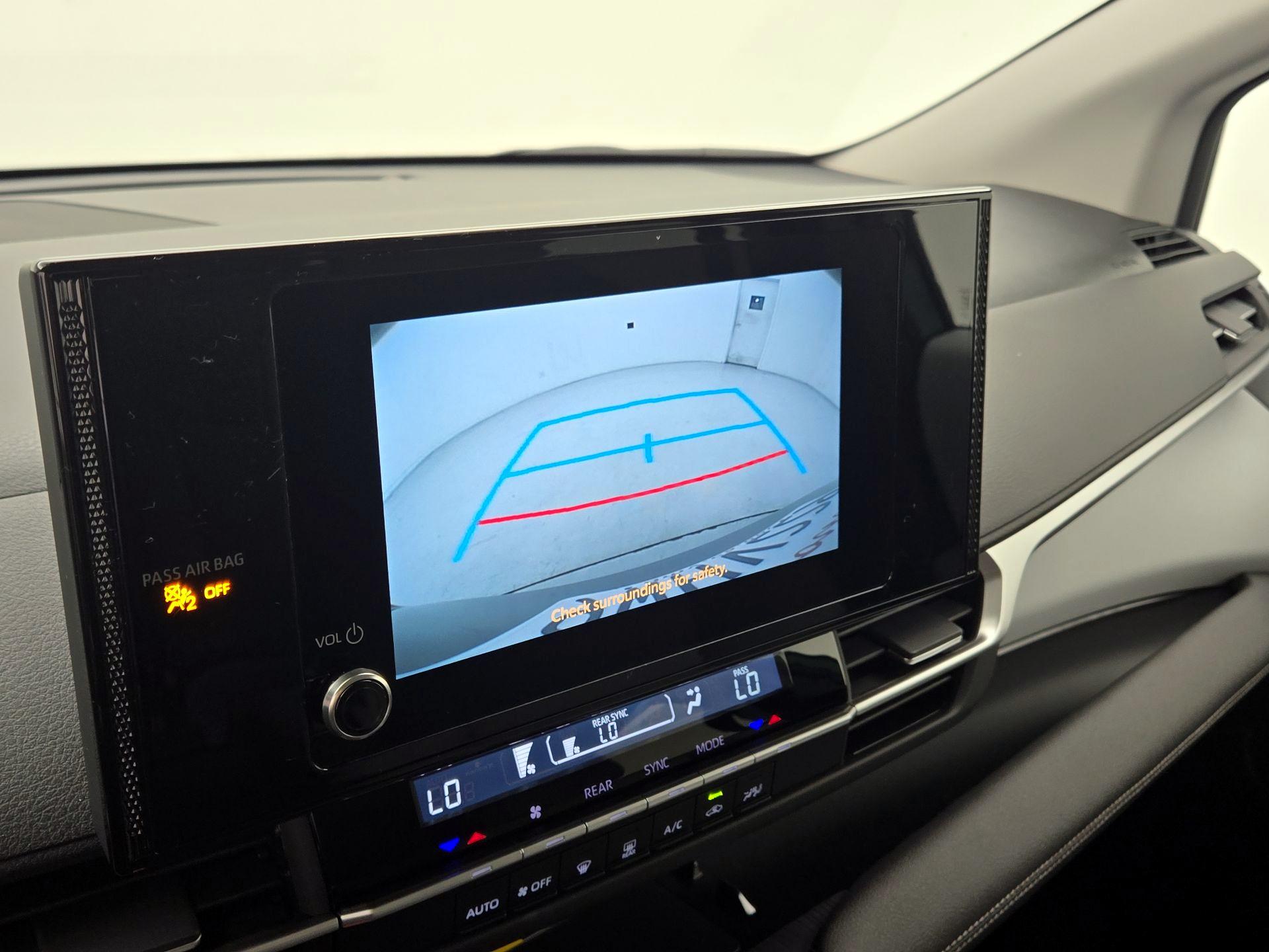 Thumbnail: 2025 Toyota Sienna - 14