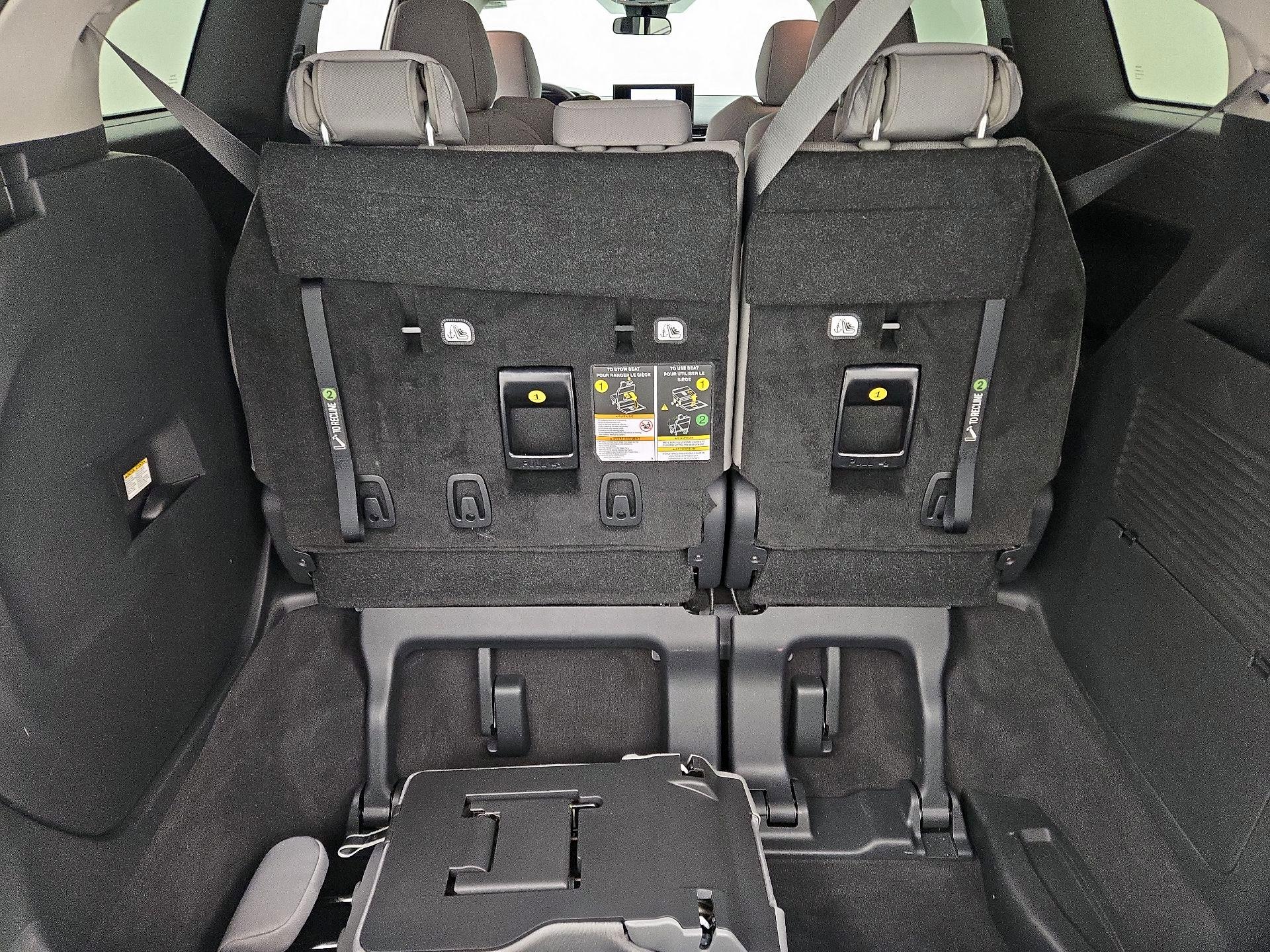 Thumbnail: 2025 Toyota Sienna - 20