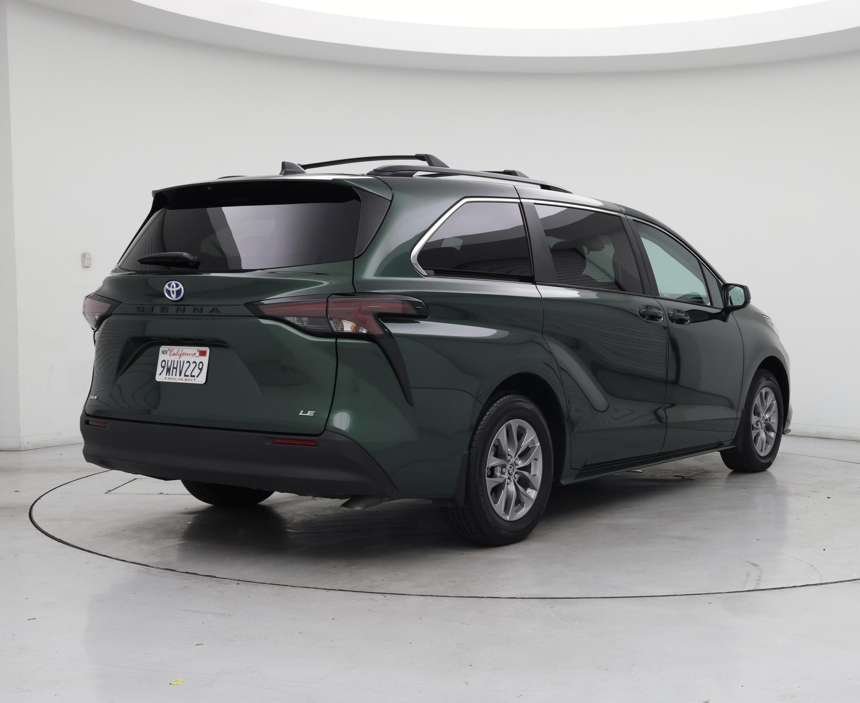 Thumbnail: 2025 Toyota Sienna - 8