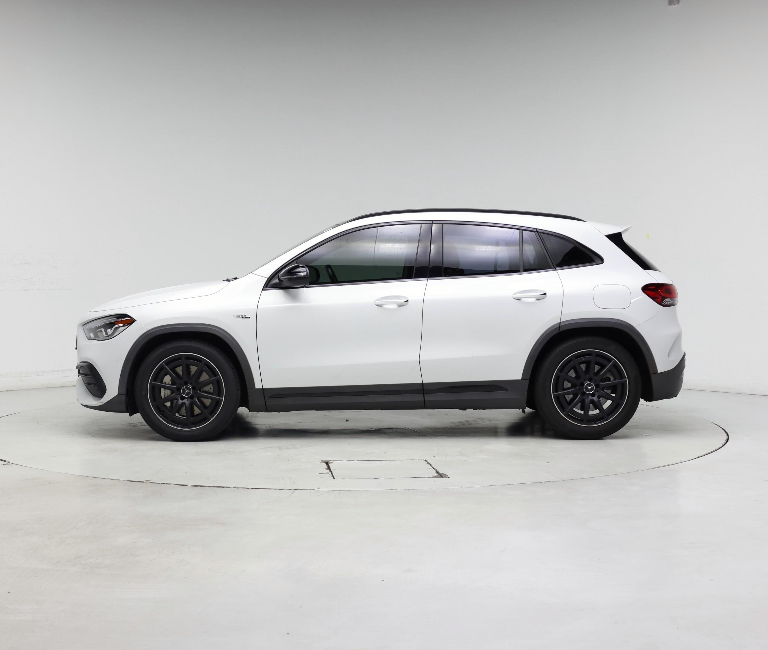 Thumbnail: 2021 Mercedes-Benz GLA - 3