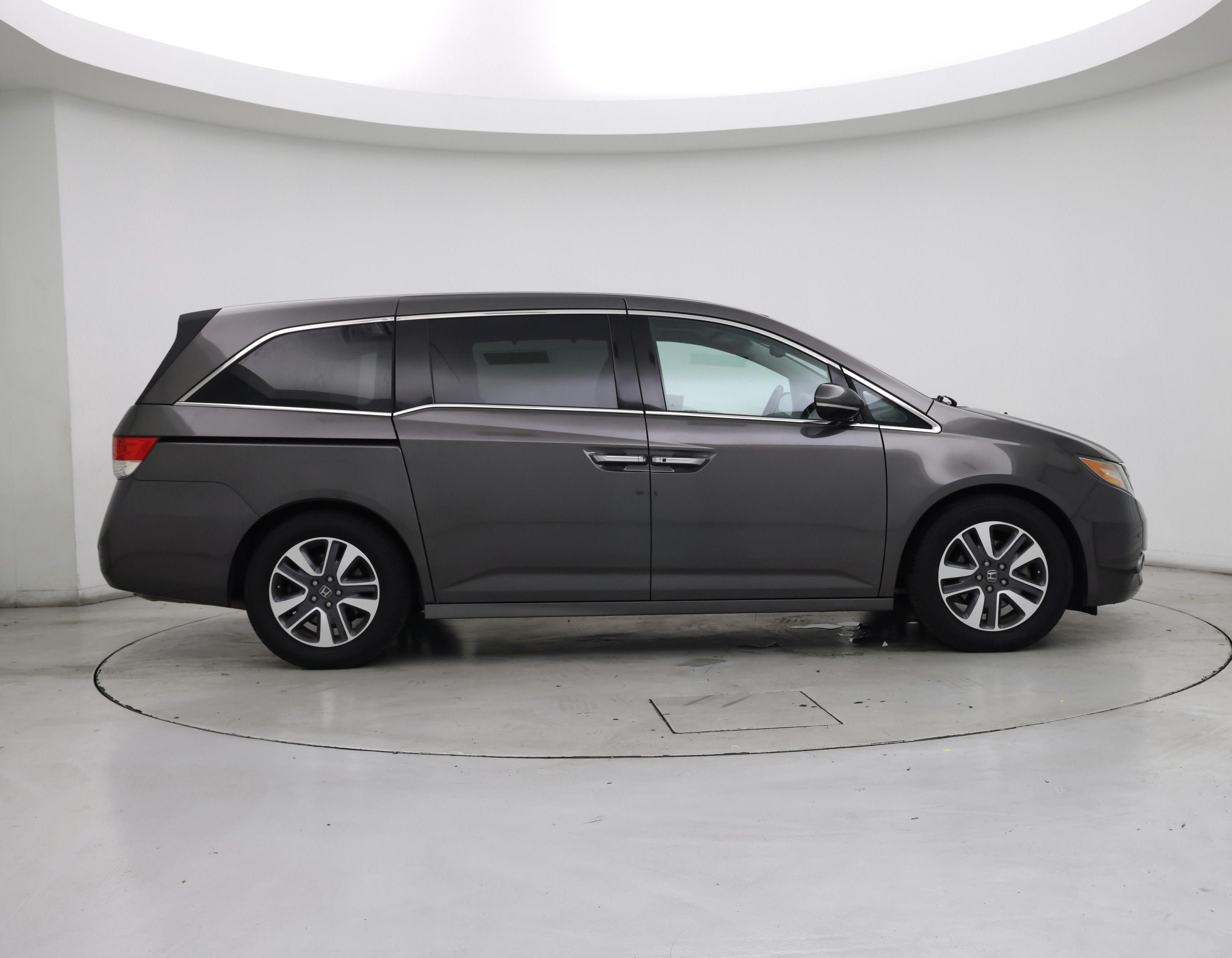 Thumbnail: 2016 Honda Odyssey - 7