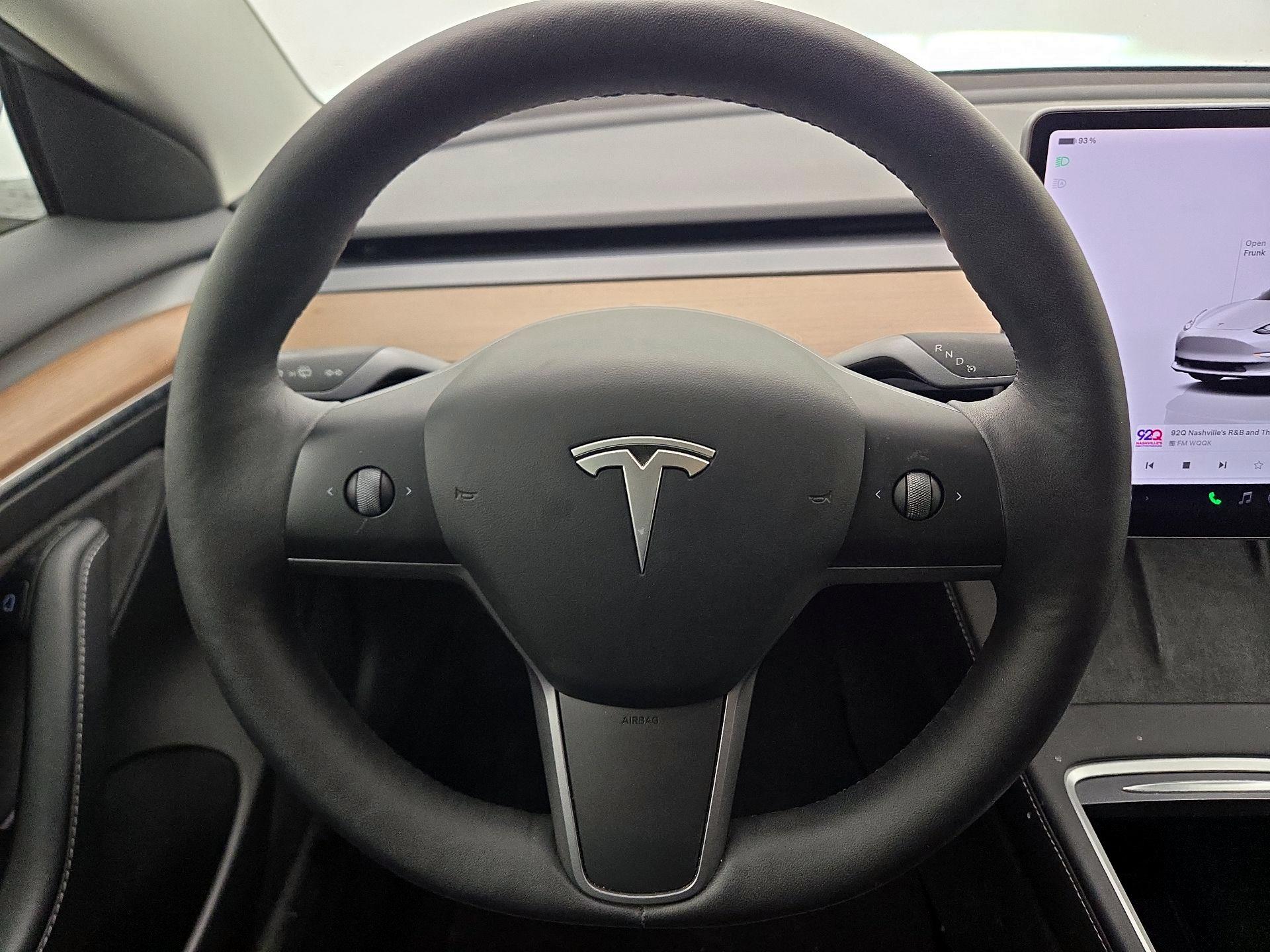 Thumbnail: 2023 Tesla Model 3 - 10