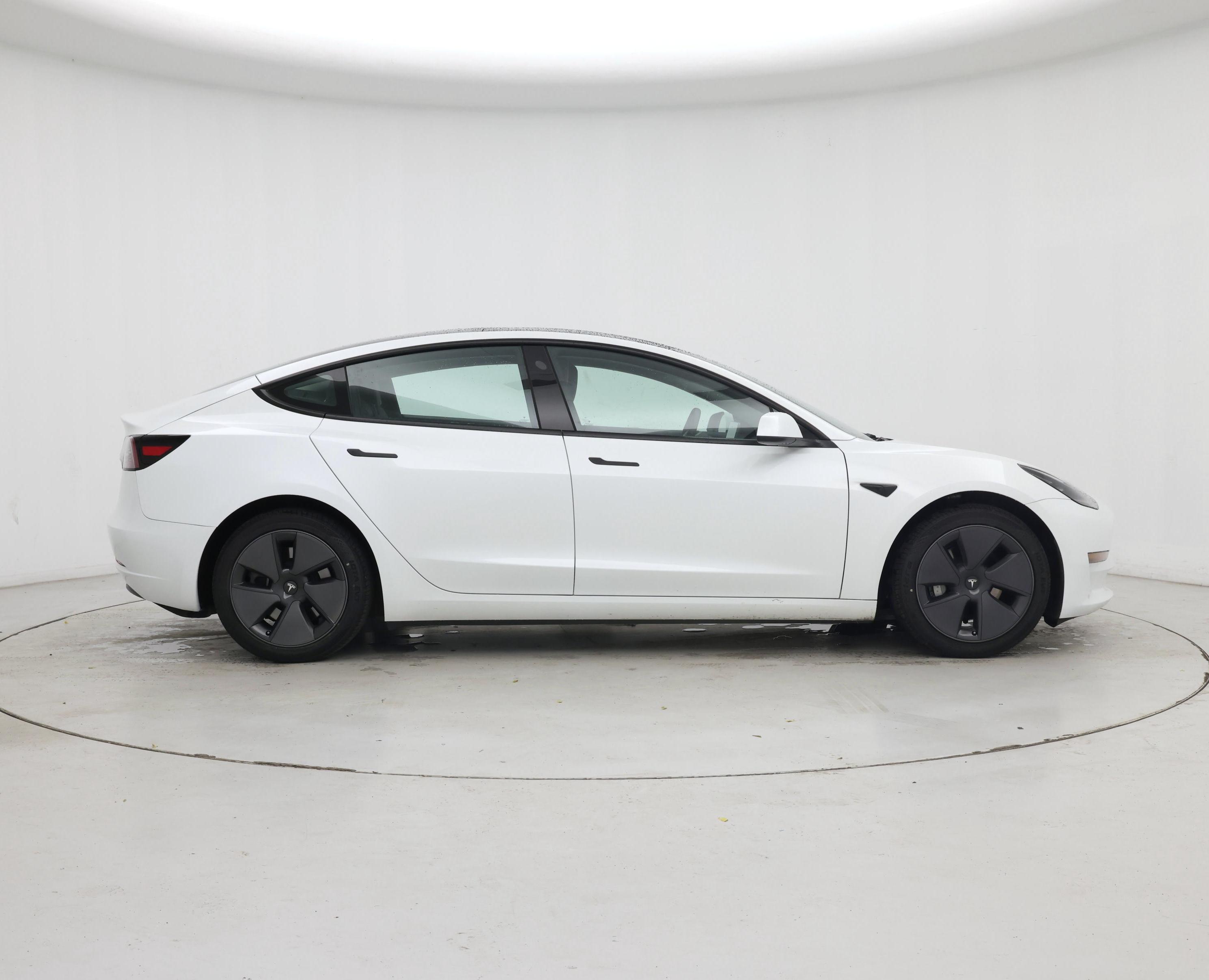 Thumbnail: 2023 Tesla Model 3 - 7