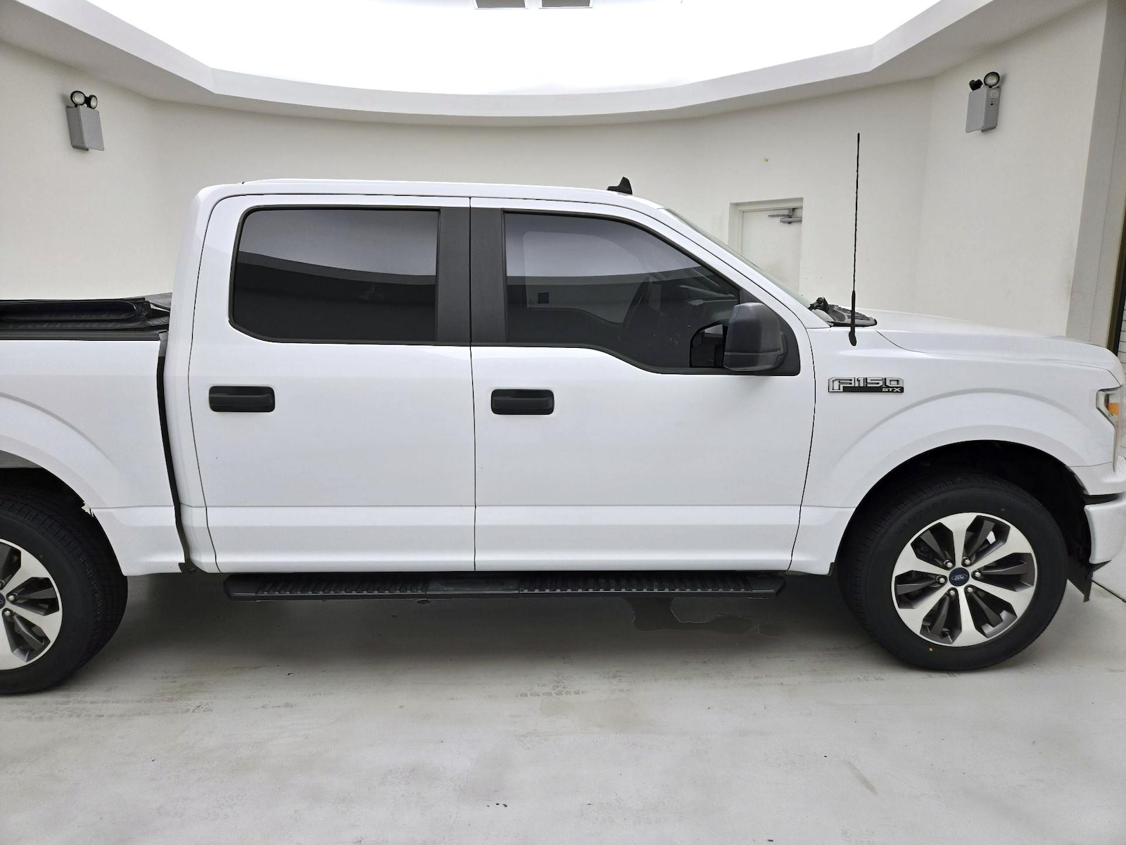 2020 Ford F-150 XL - Photo 4