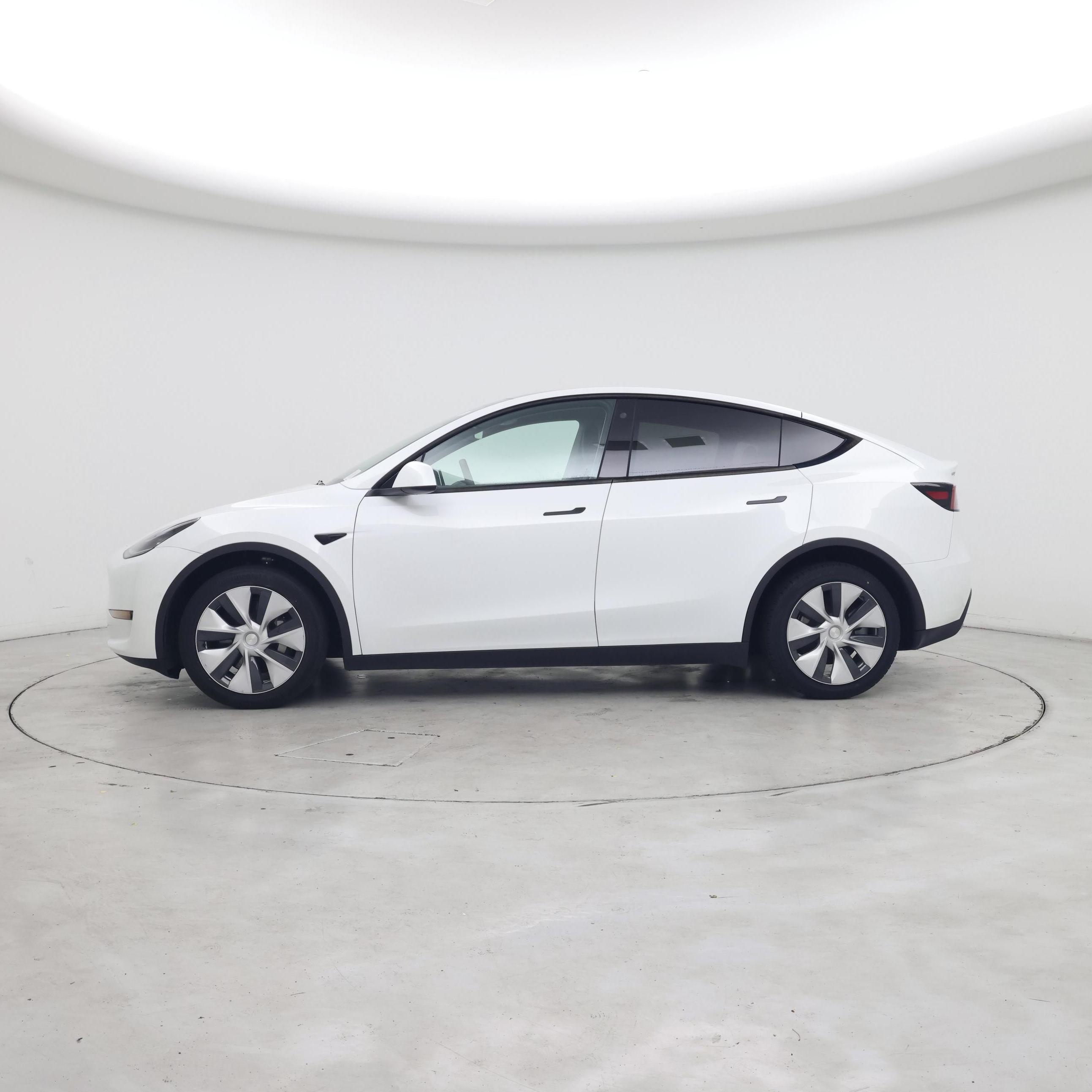 Thumbnail: 2022 Tesla Model Y - 3