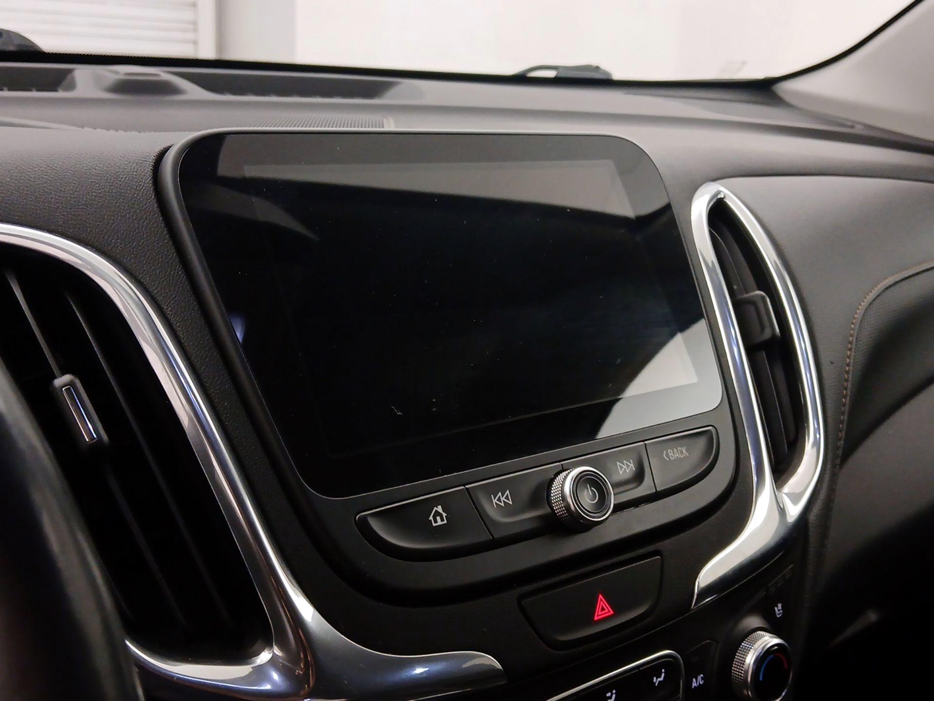 Thumbnail: 2019 Chevrolet Equinox - 16