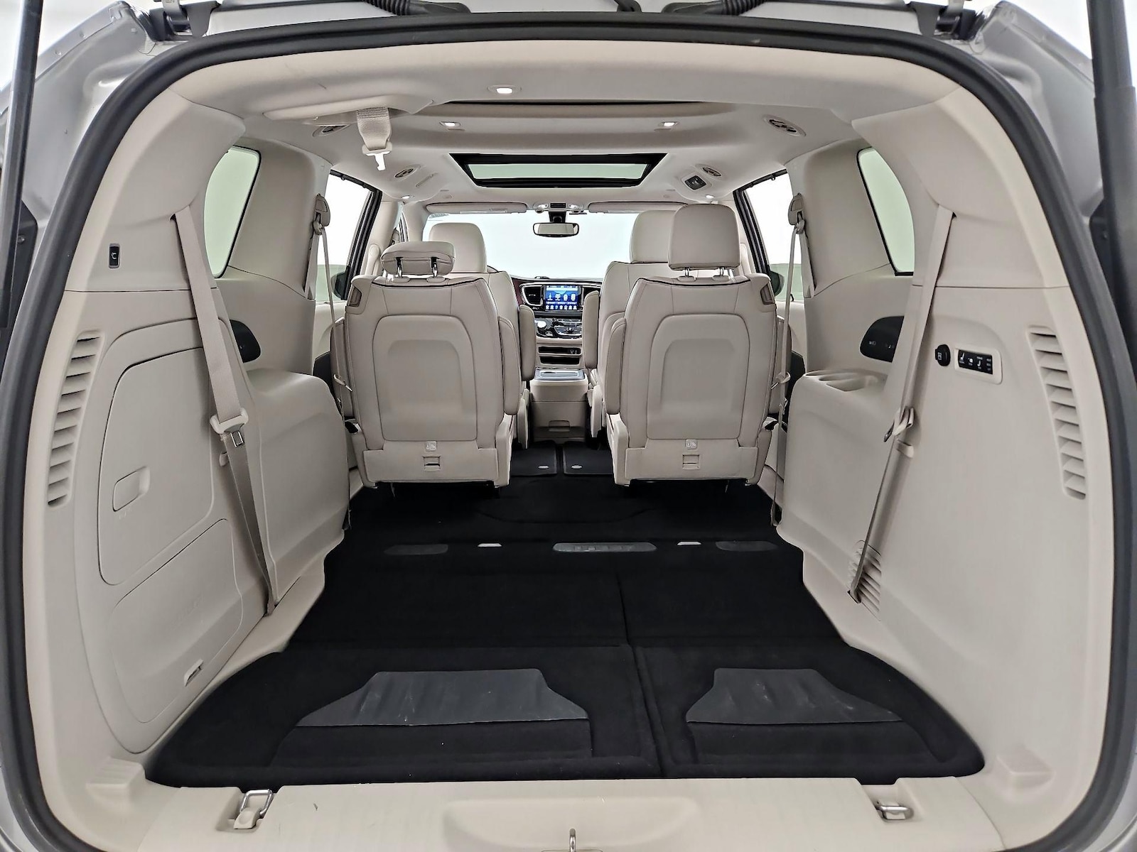 2020 Chrysler Pacifica Limited - Photo 25