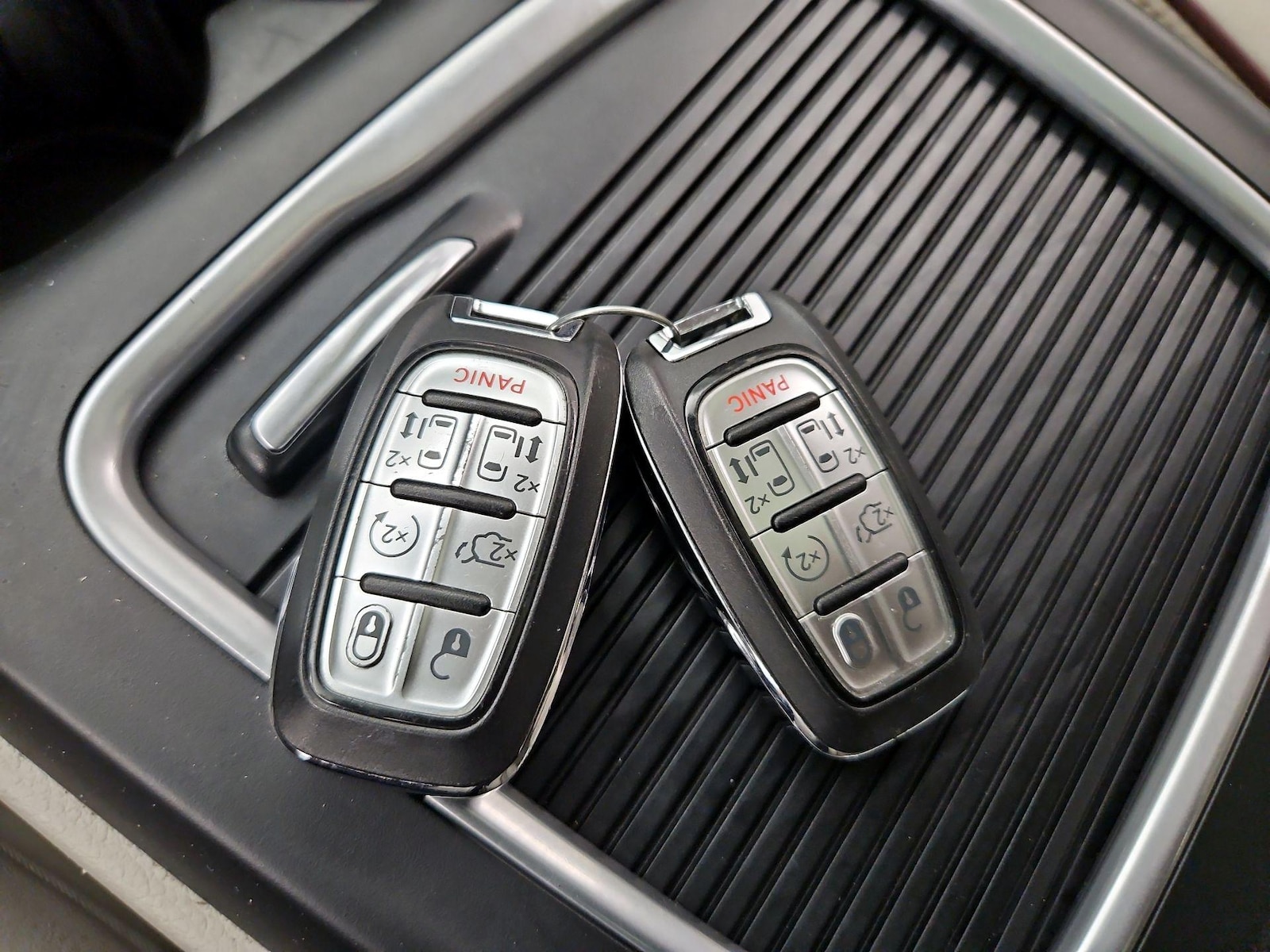 2020 Chrysler Pacifica Limited - Photo 27