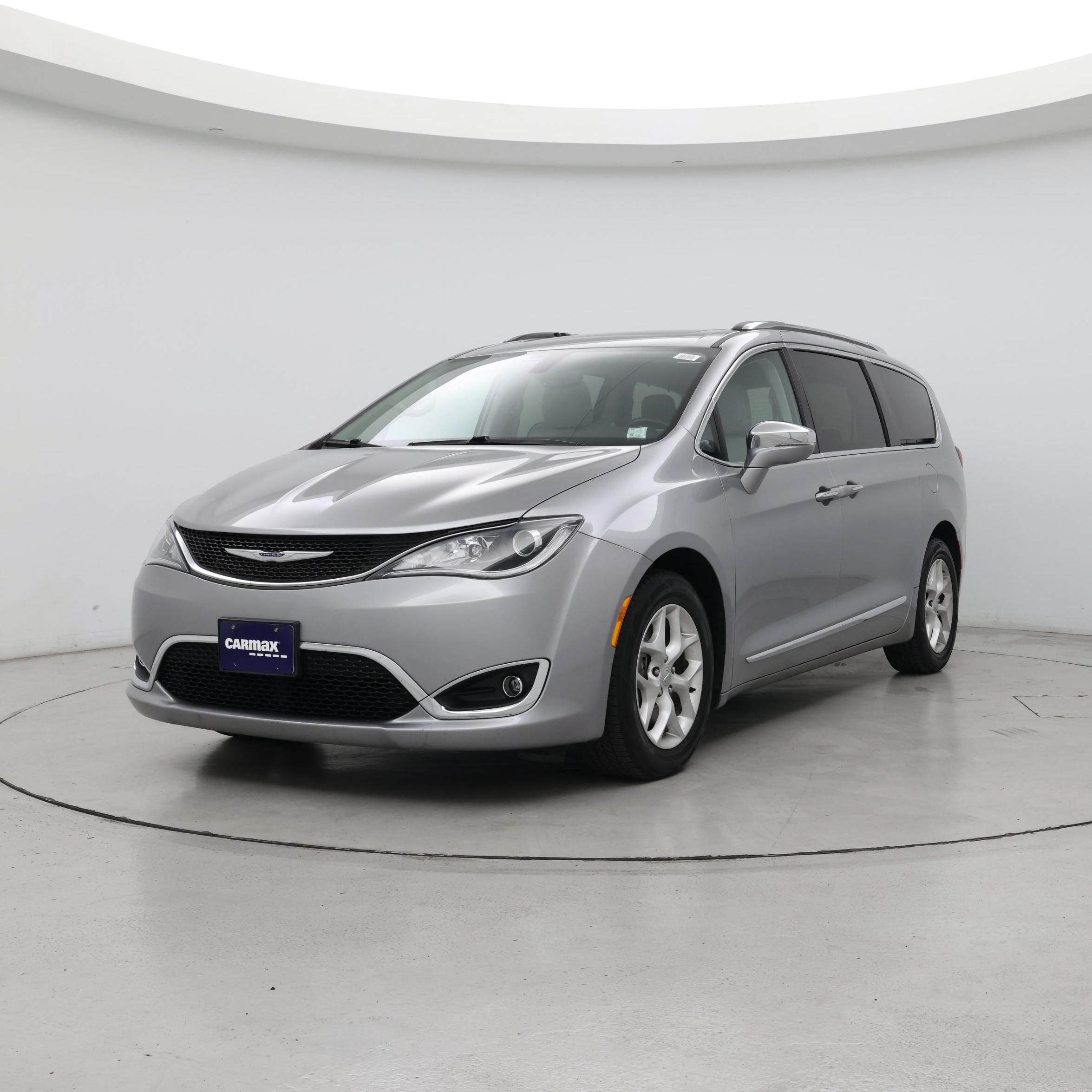 Thumbnail: 2020 Chrysler Pacifica - 4