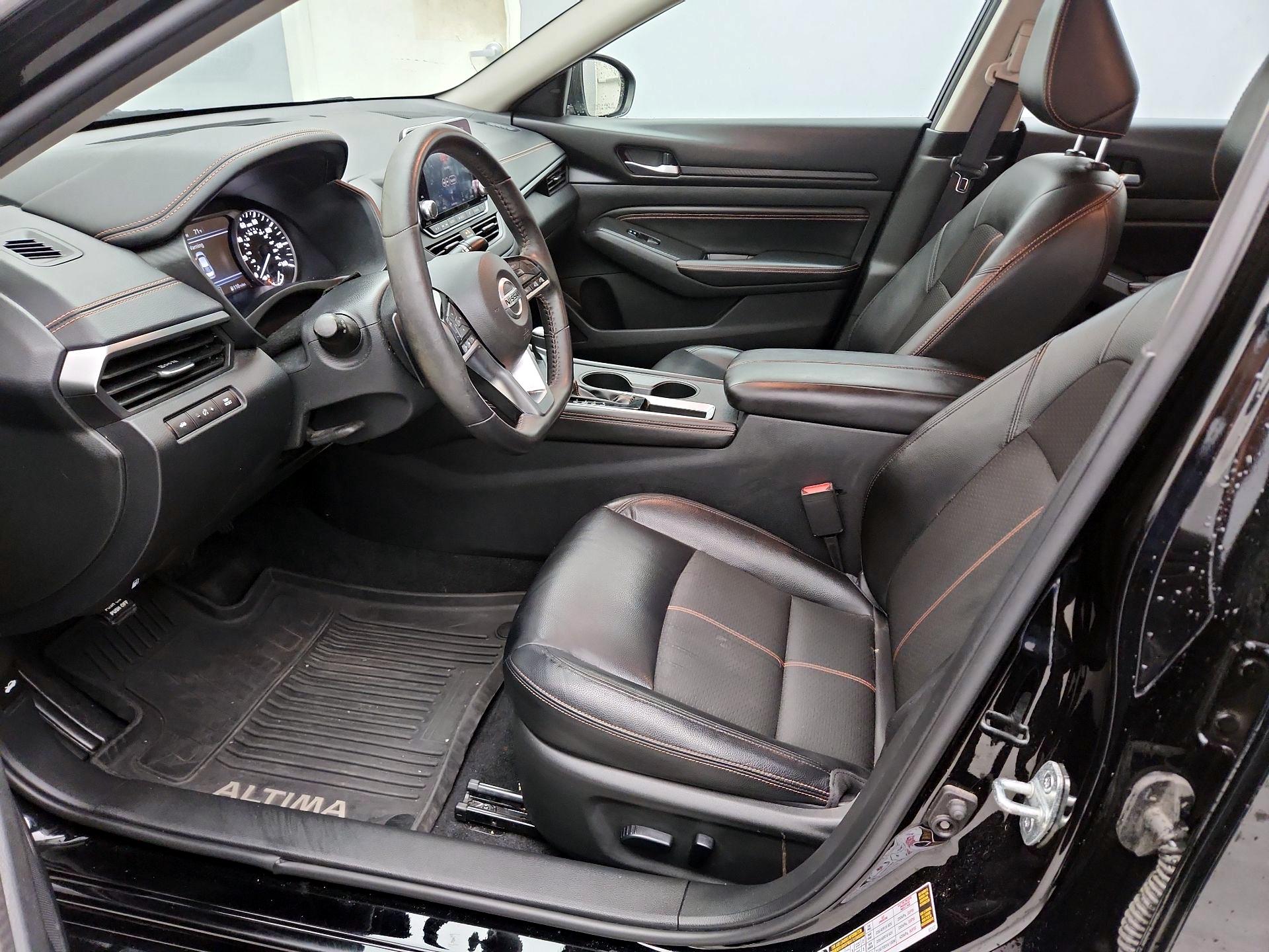 Thumbnail: 2019 Nissan Altima - 11