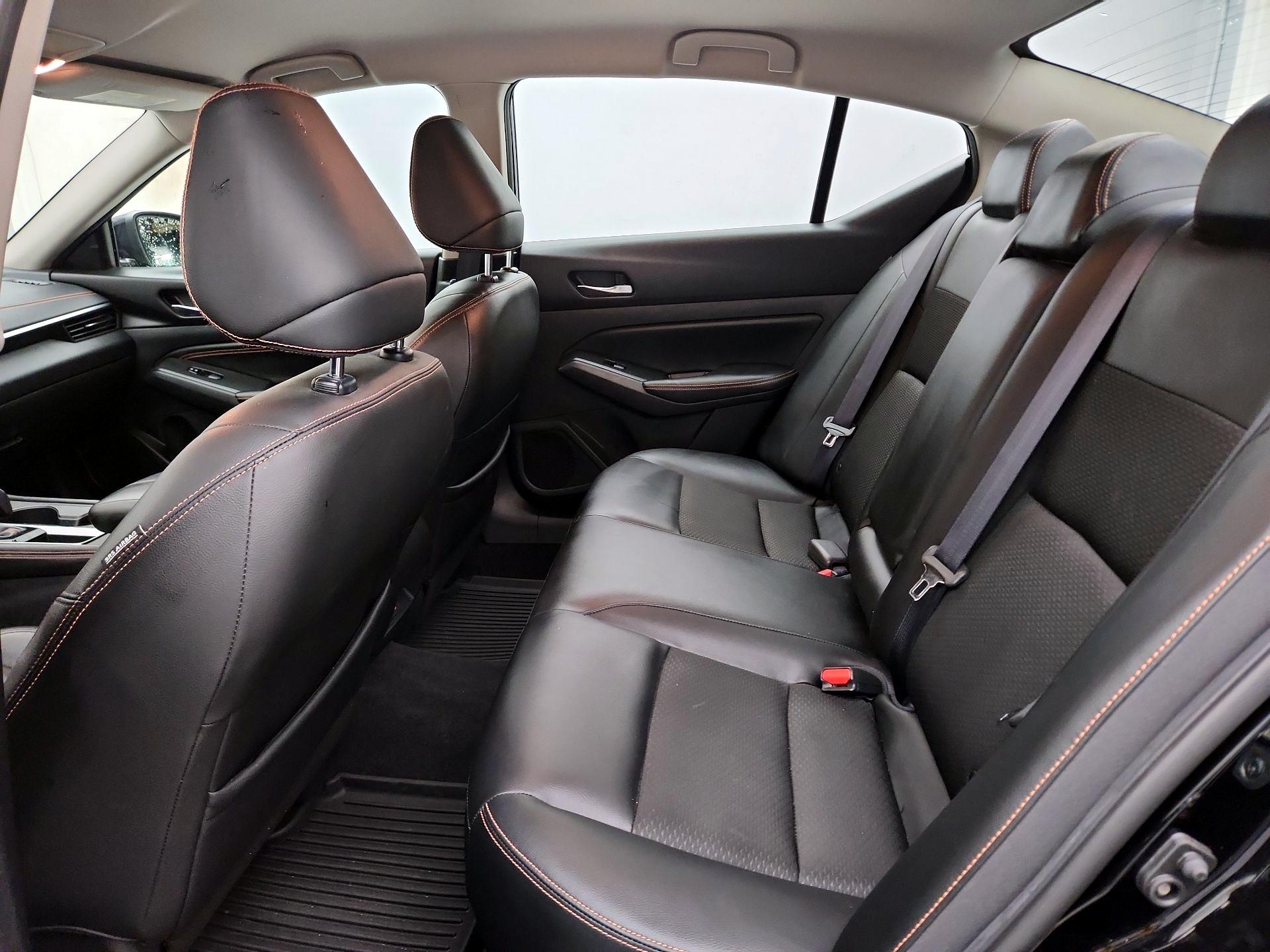 Thumbnail: 2019 Nissan Altima - 19