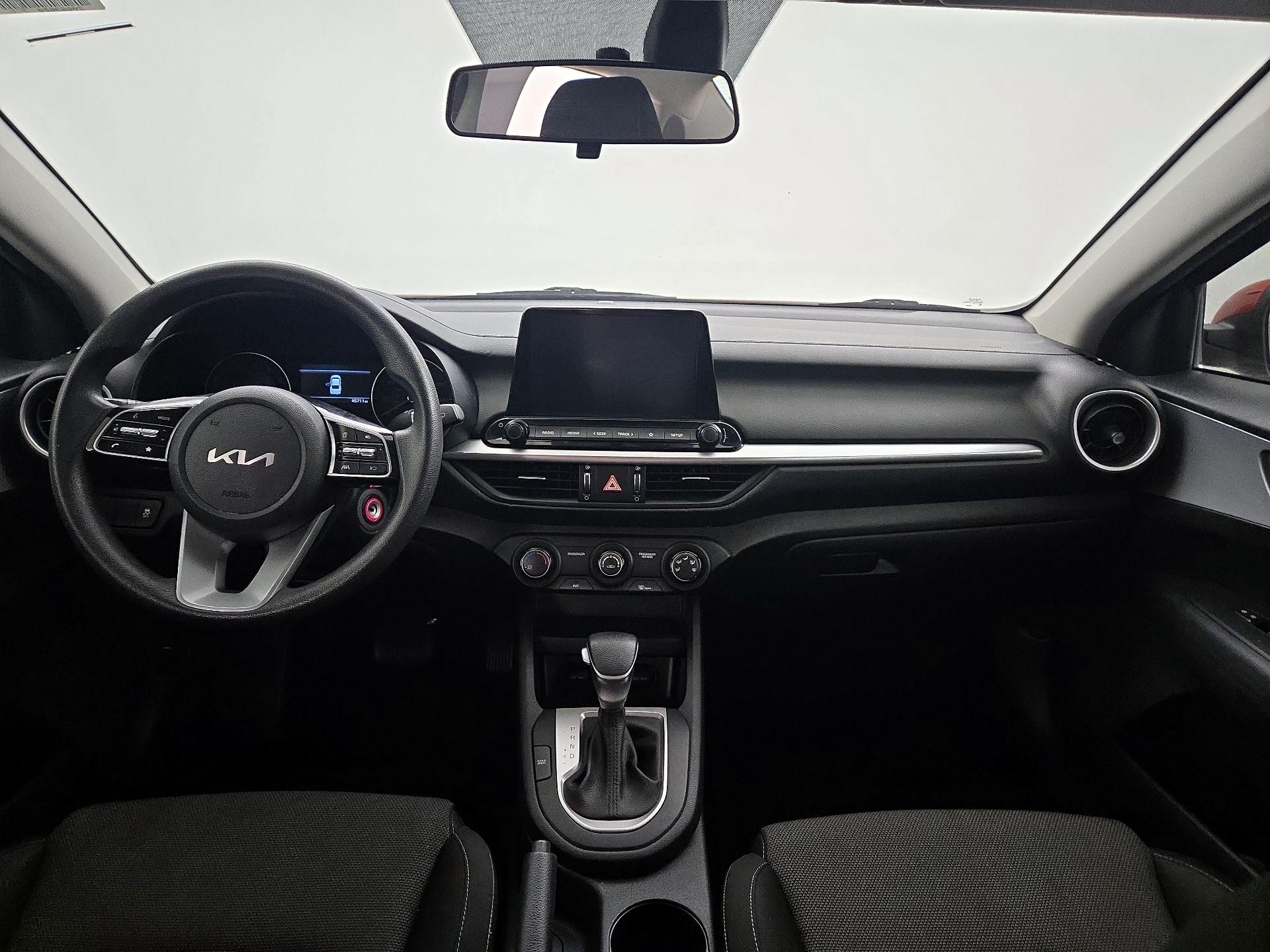 Thumbnail: 2022 Kia Forte - 9