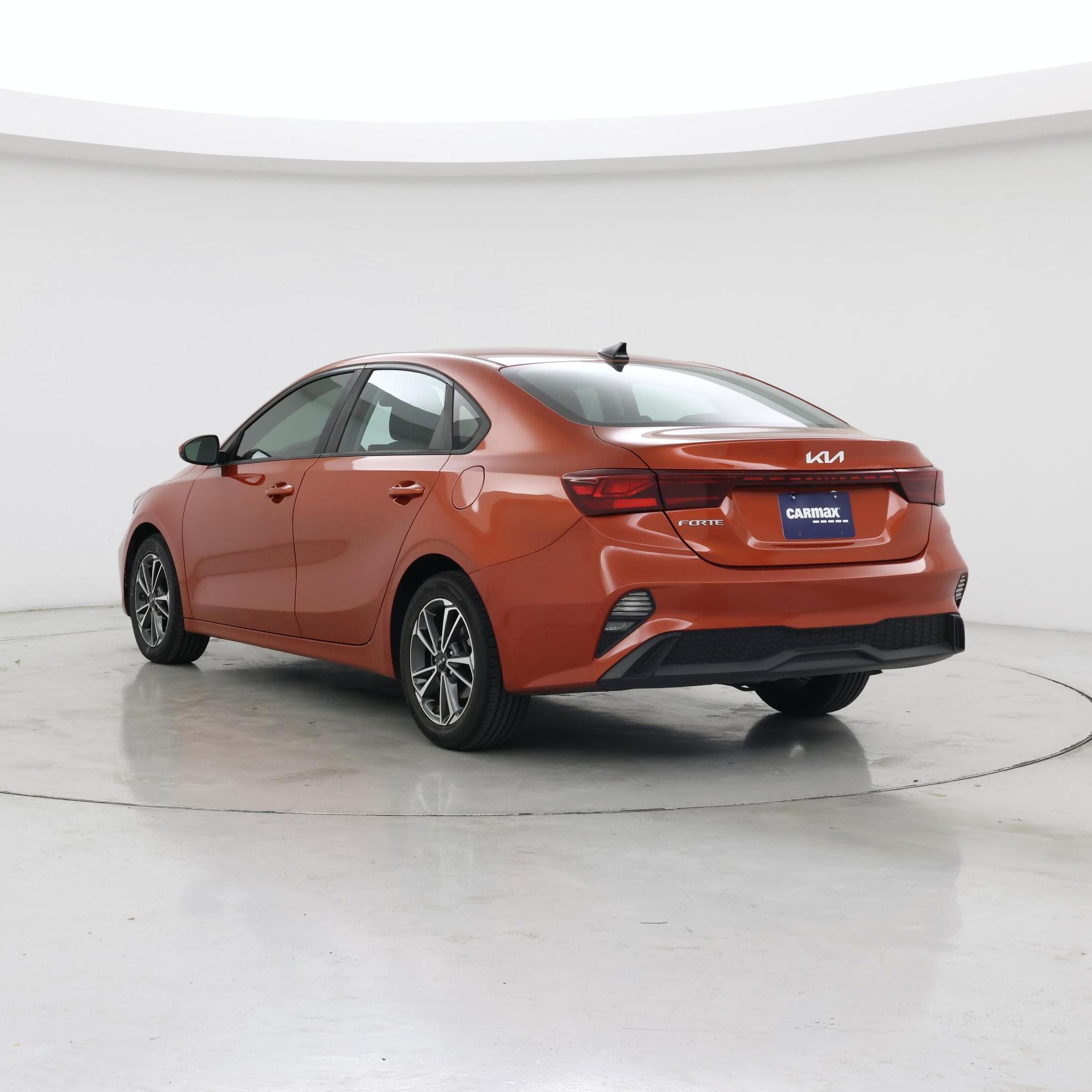 Thumbnail: 2022 Kia Forte - 2