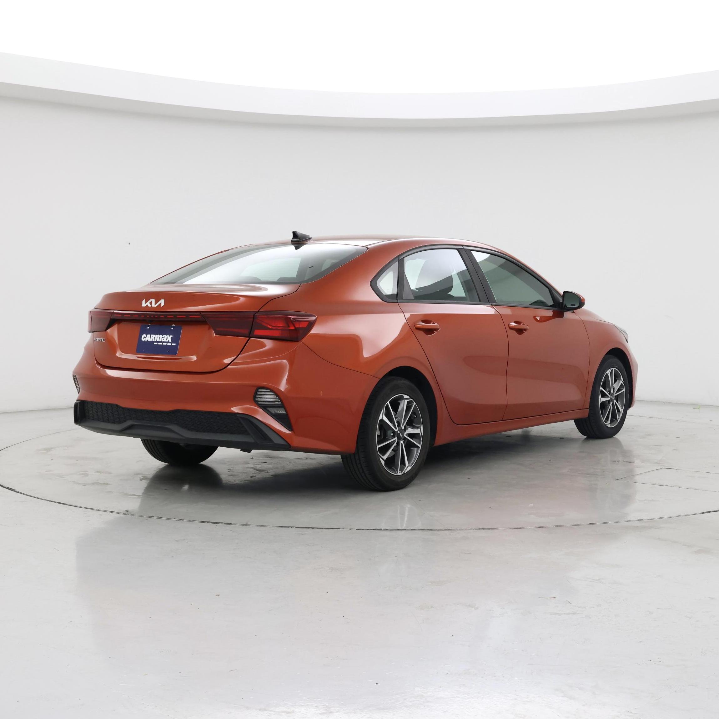 Thumbnail: 2022 Kia Forte - 8