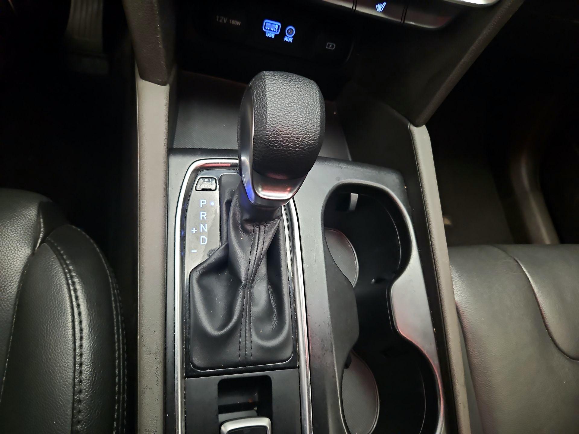 Thumbnail: 2019 Hyundai Santa Fe - 17