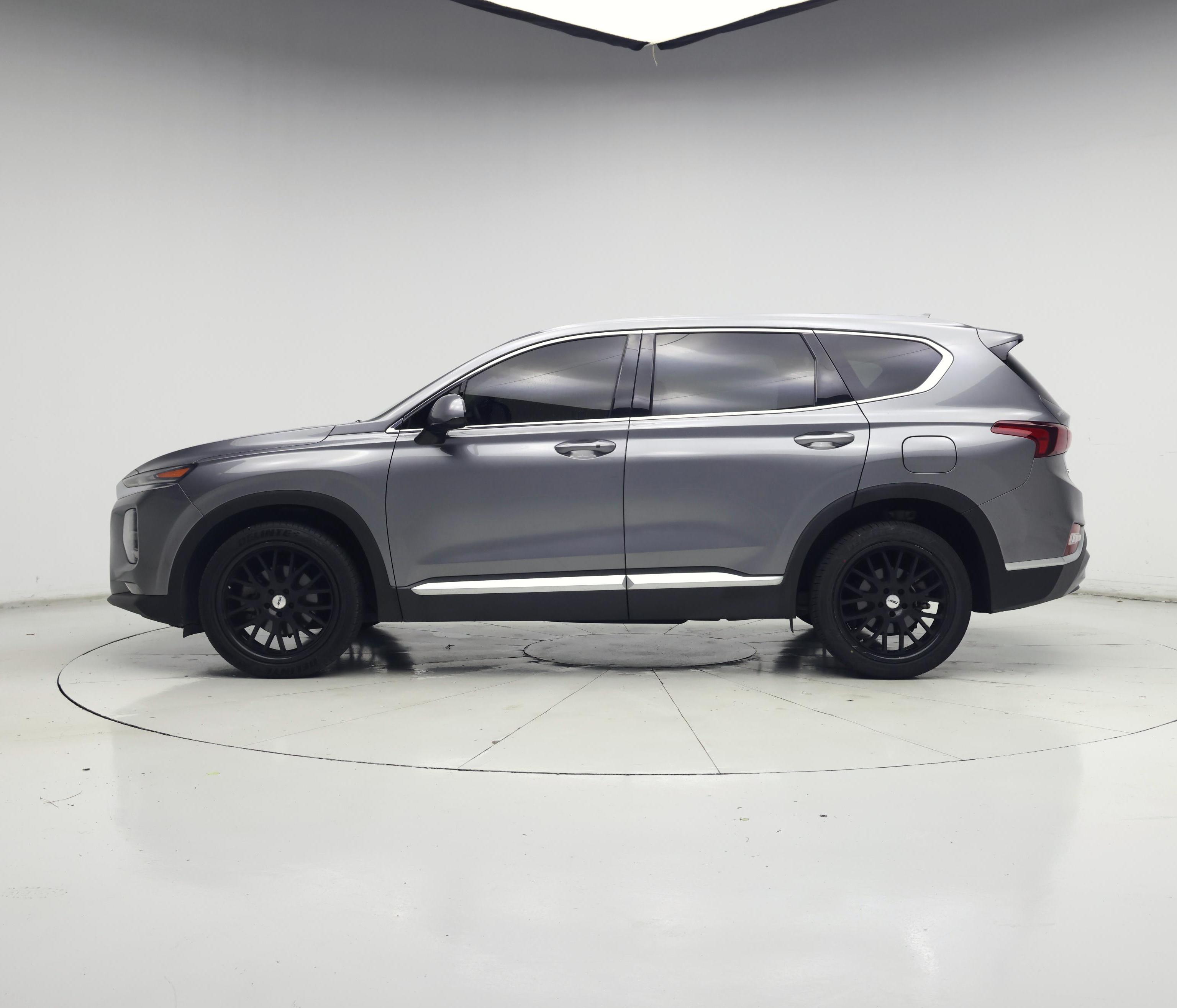 Thumbnail: 2019 Hyundai Santa Fe - 3