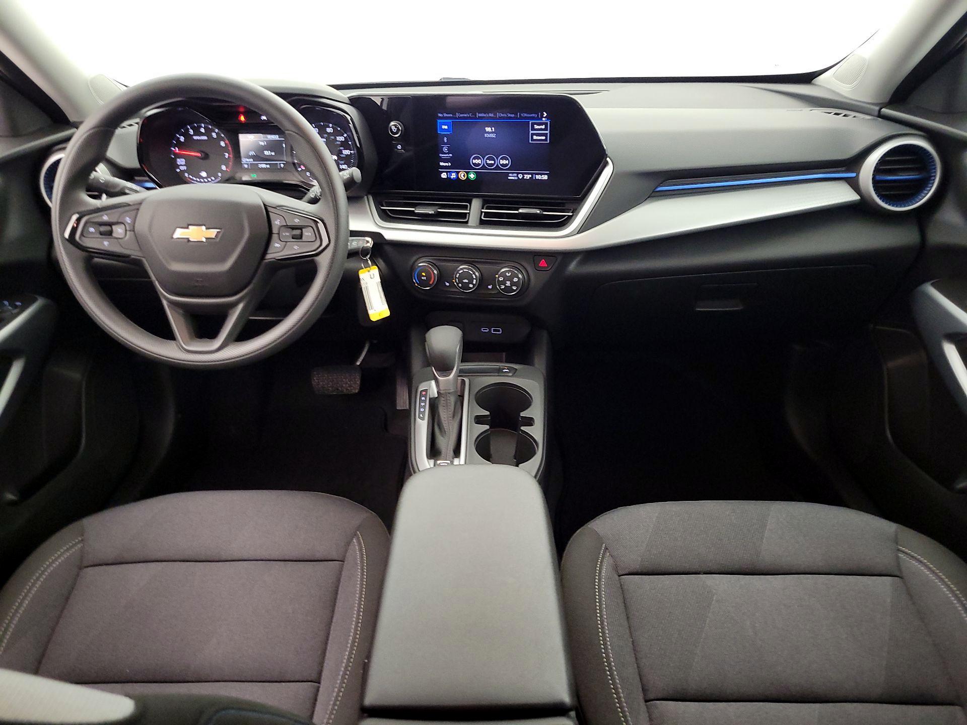 Thumbnail: 2025 Chevrolet Trax - 9