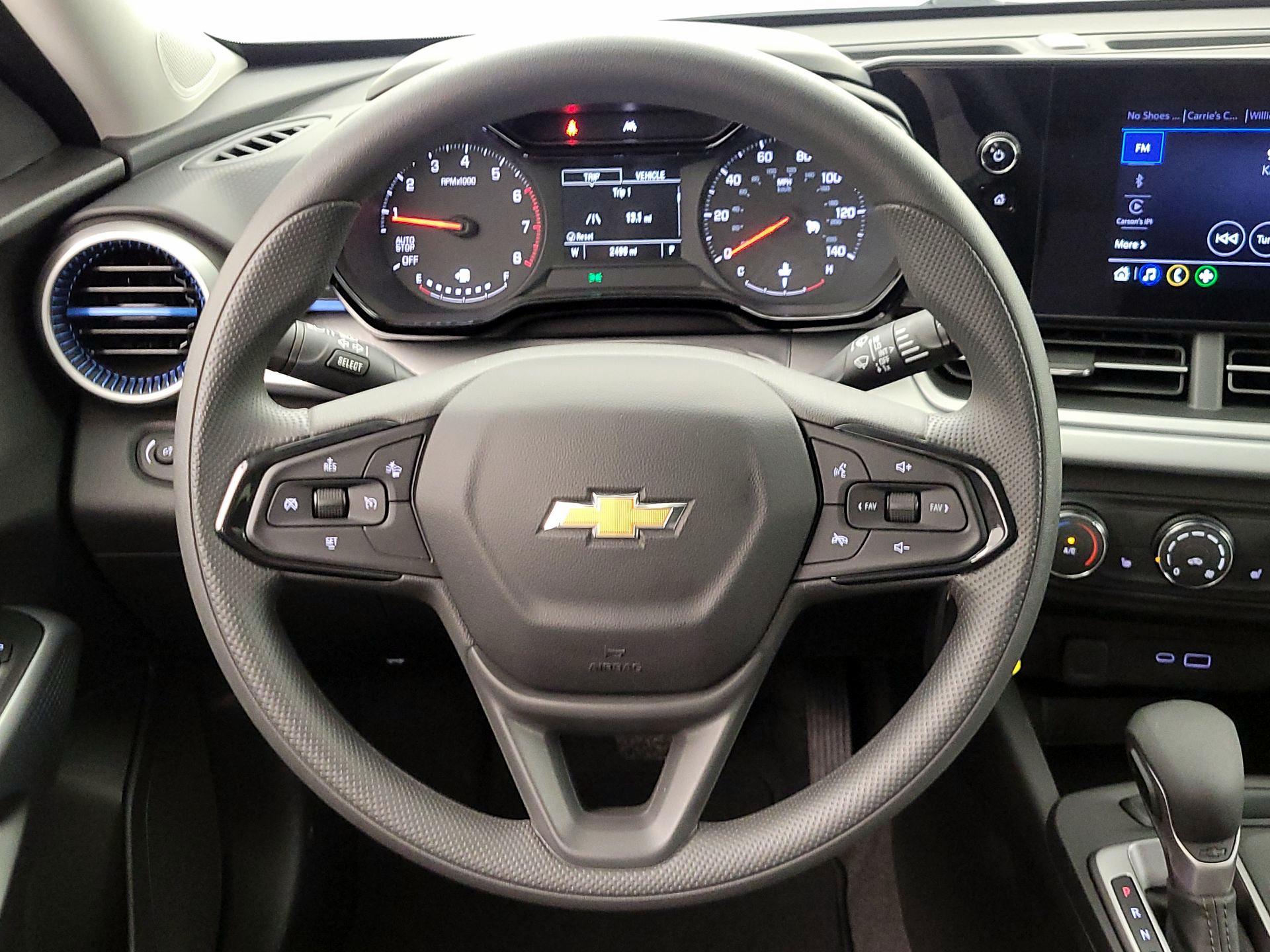 Thumbnail: 2025 Chevrolet Trax - 10
