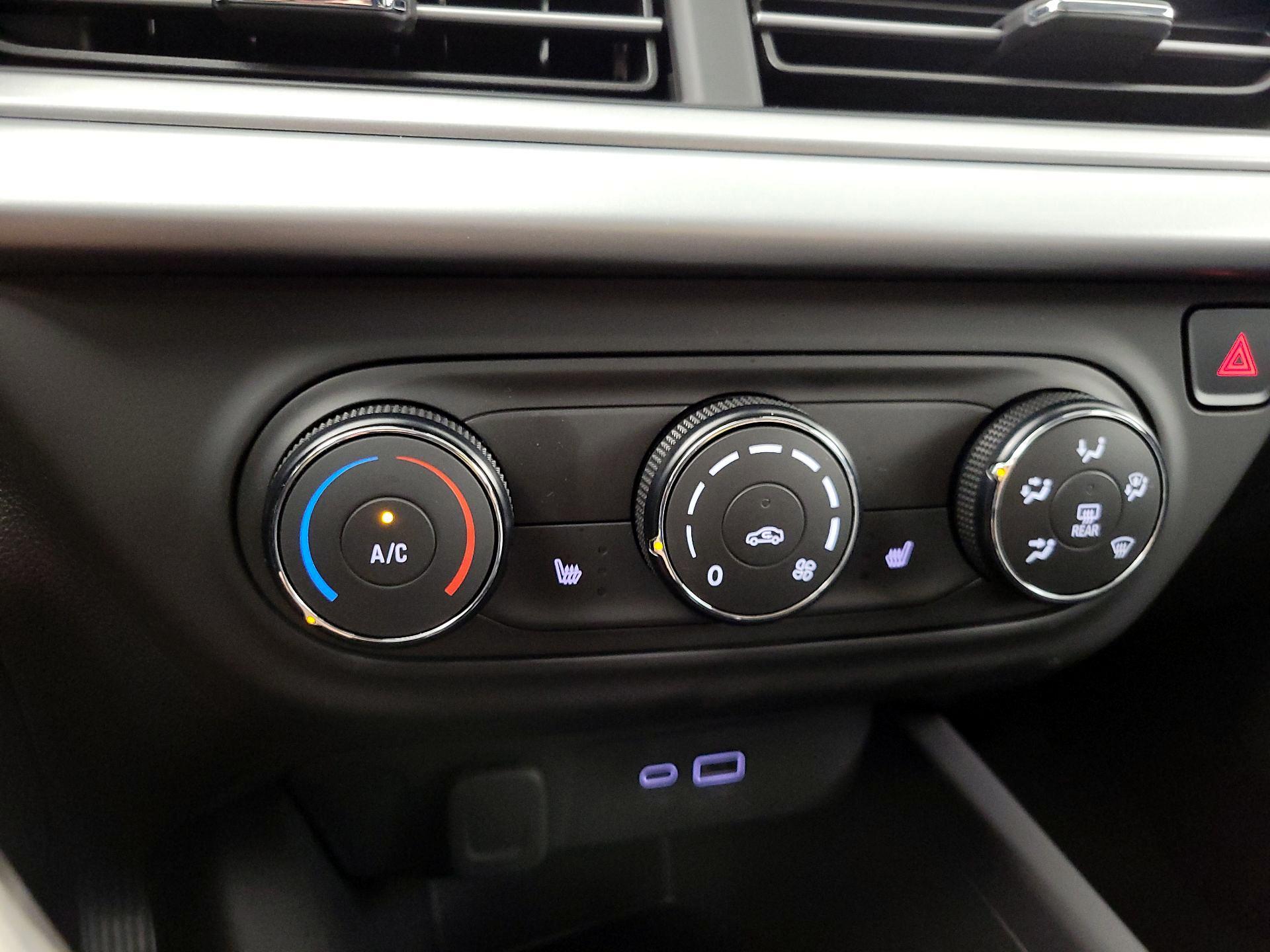Thumbnail: 2025 Chevrolet Trax - 15