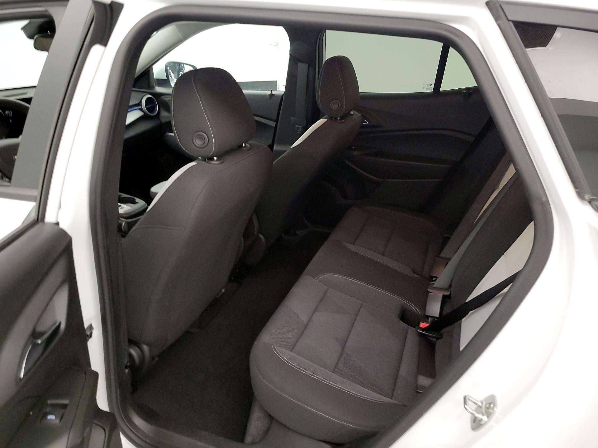 Thumbnail: 2025 Chevrolet Trax - 18