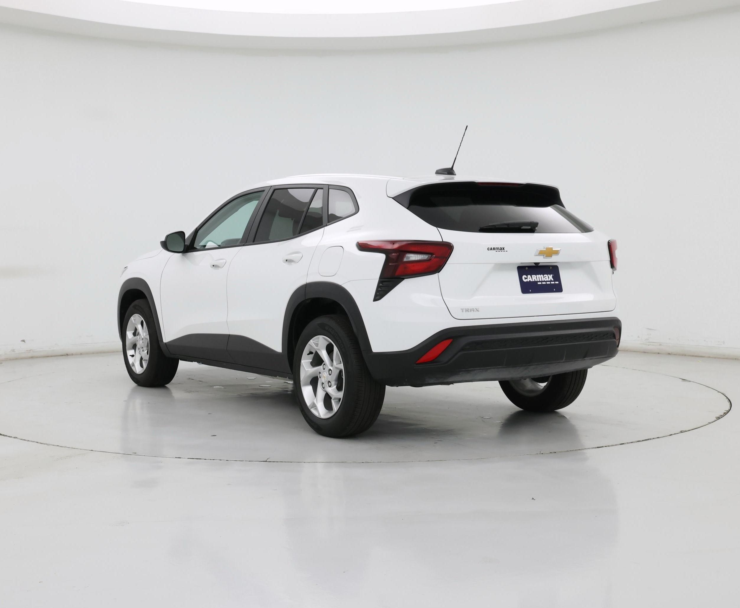 Thumbnail: 2025 Chevrolet Trax - 2