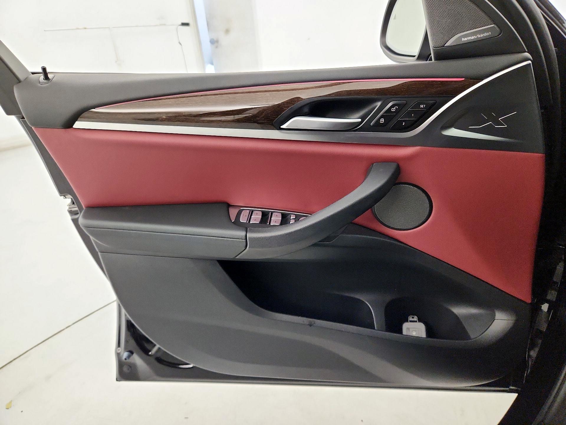 Thumbnail: 2023 BMW X4 - 12