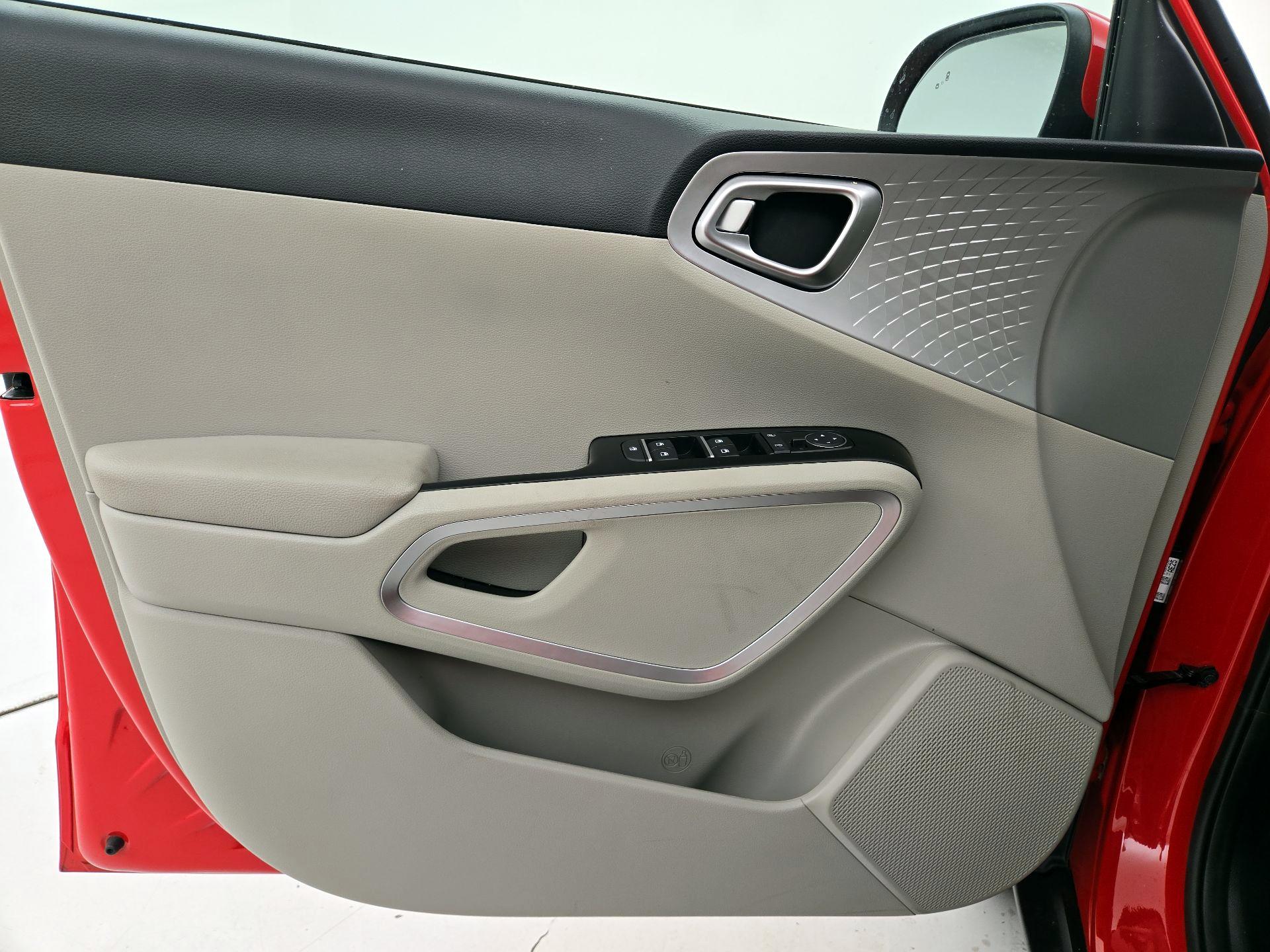 Thumbnail: 2023 Kia Soul - 12