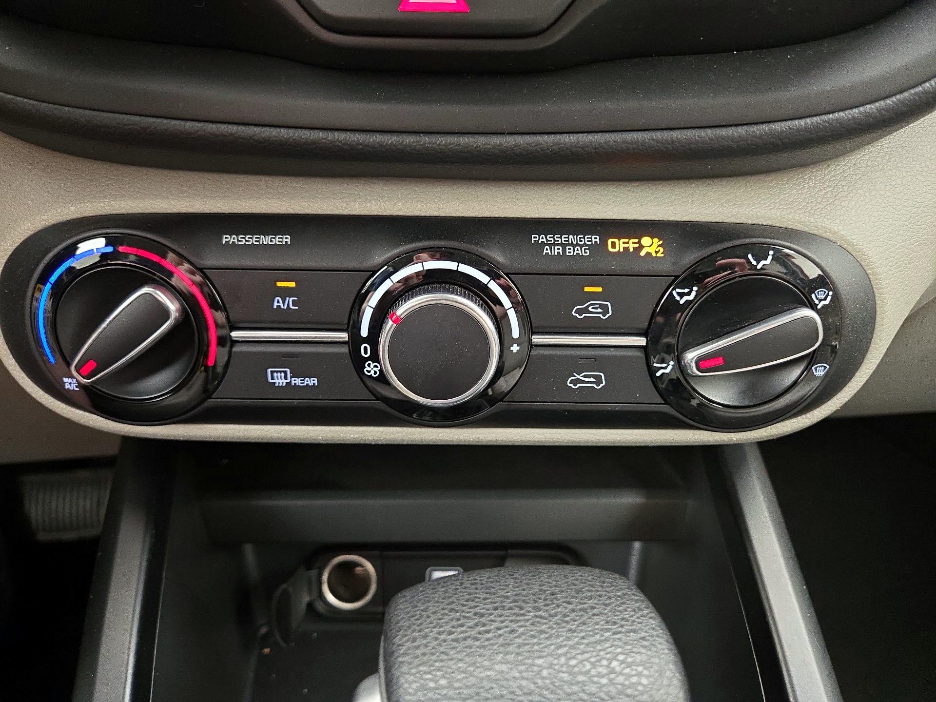 Thumbnail: 2023 Kia Soul - 16