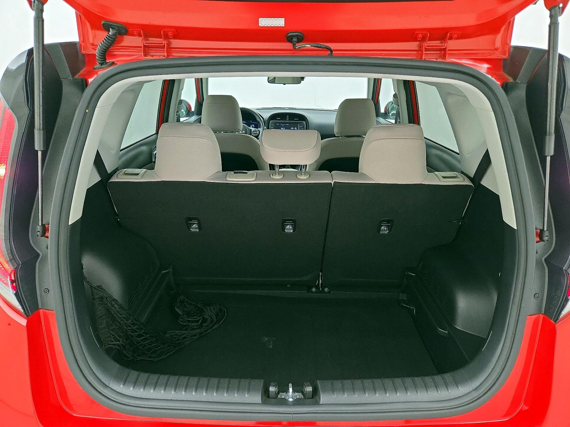 Thumbnail: 2023 Kia Soul - 20