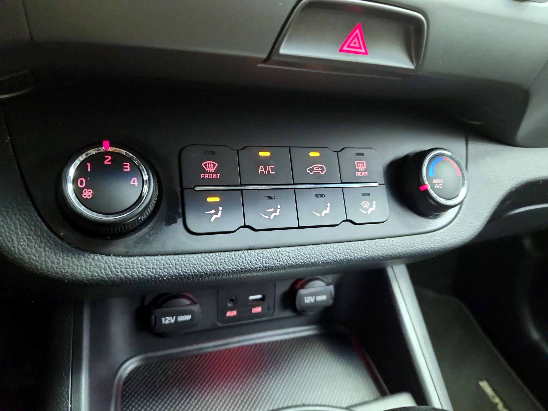 Thumbnail: 2015 Kia Sportage - 15