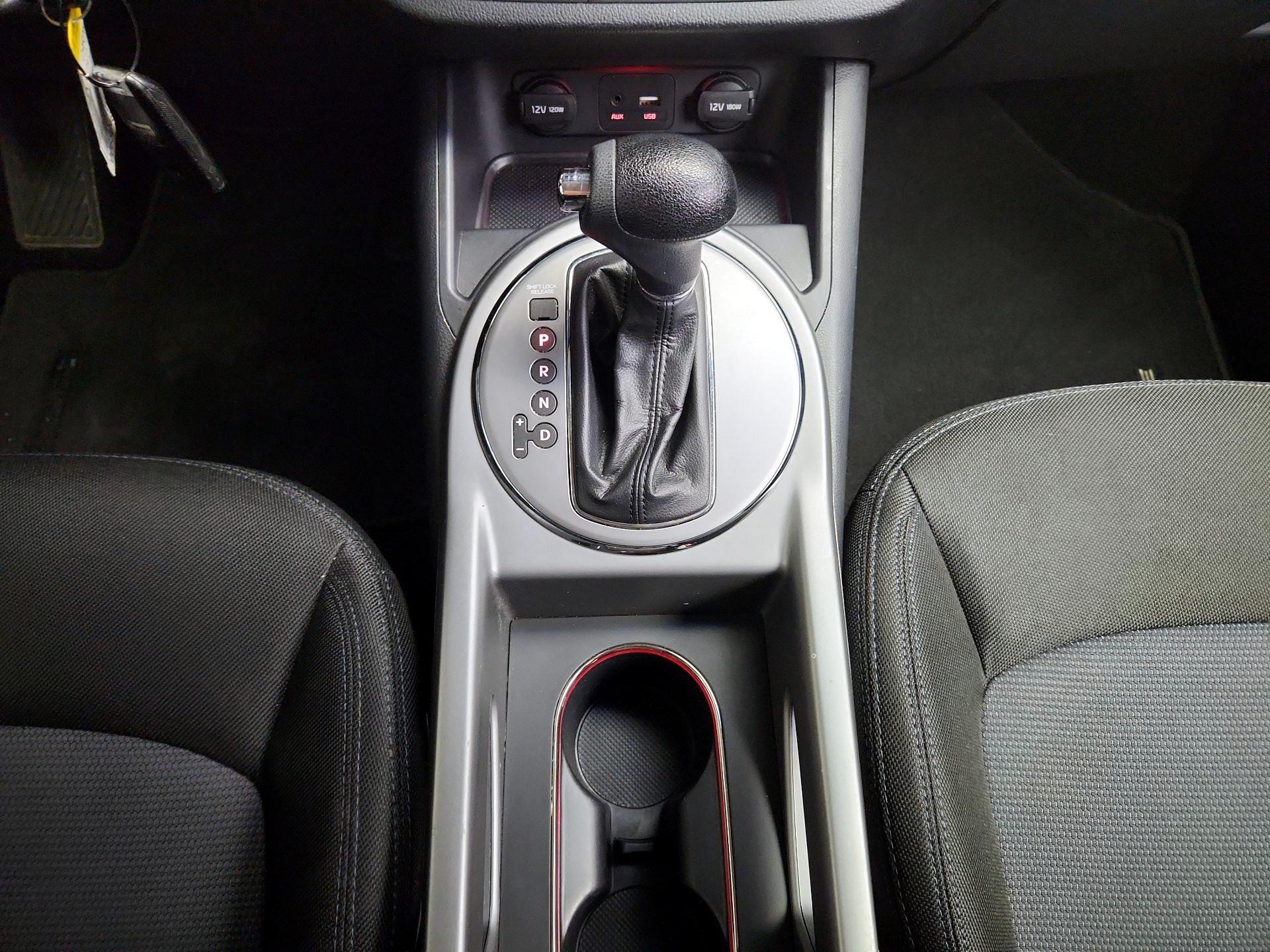Thumbnail: 2015 Kia Sportage - 16