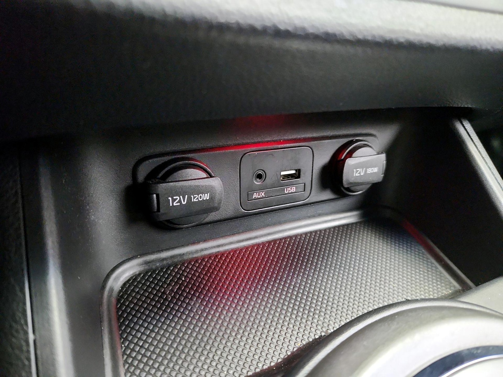 2015 Kia Sportage LX - Photo 18