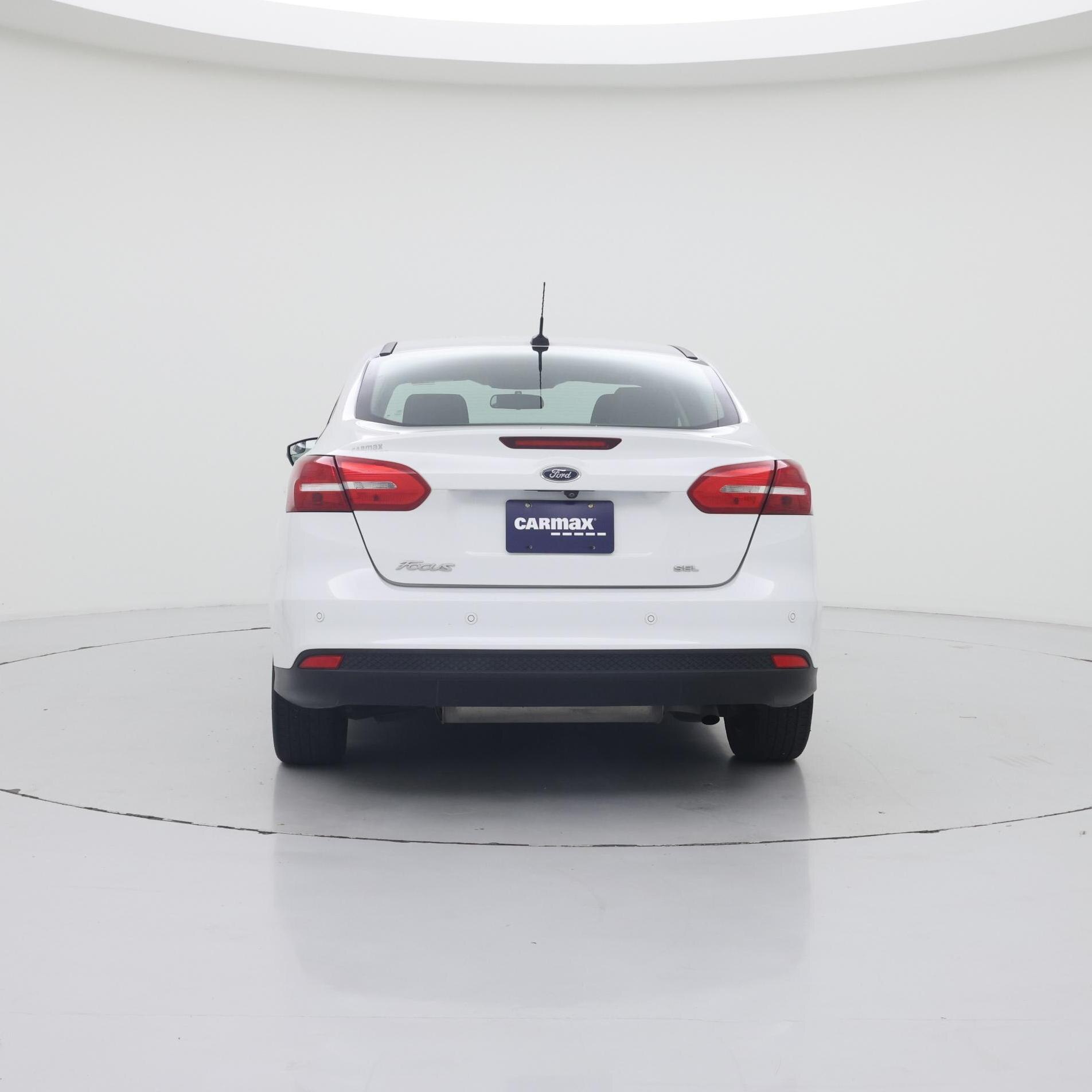 Thumbnail: 2017 Ford Focus - 6