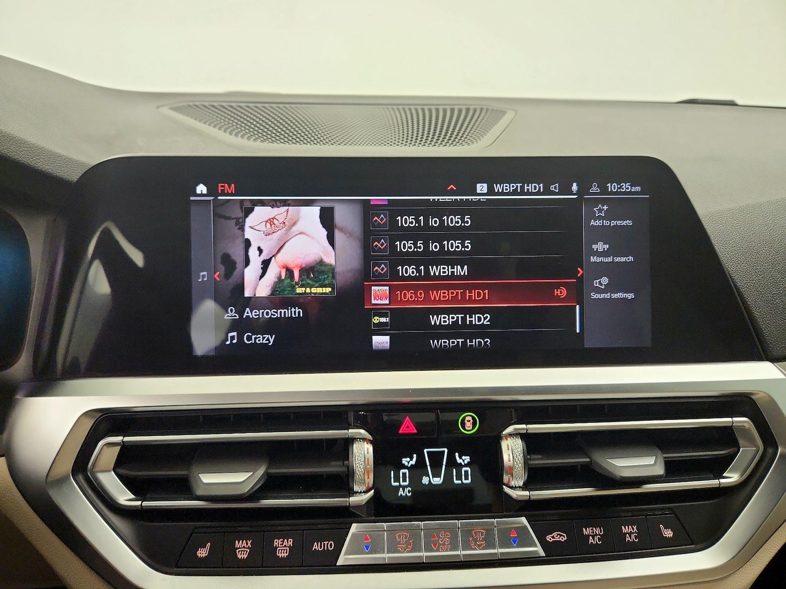 2022 BMW 3 Series M340i - Photo 17