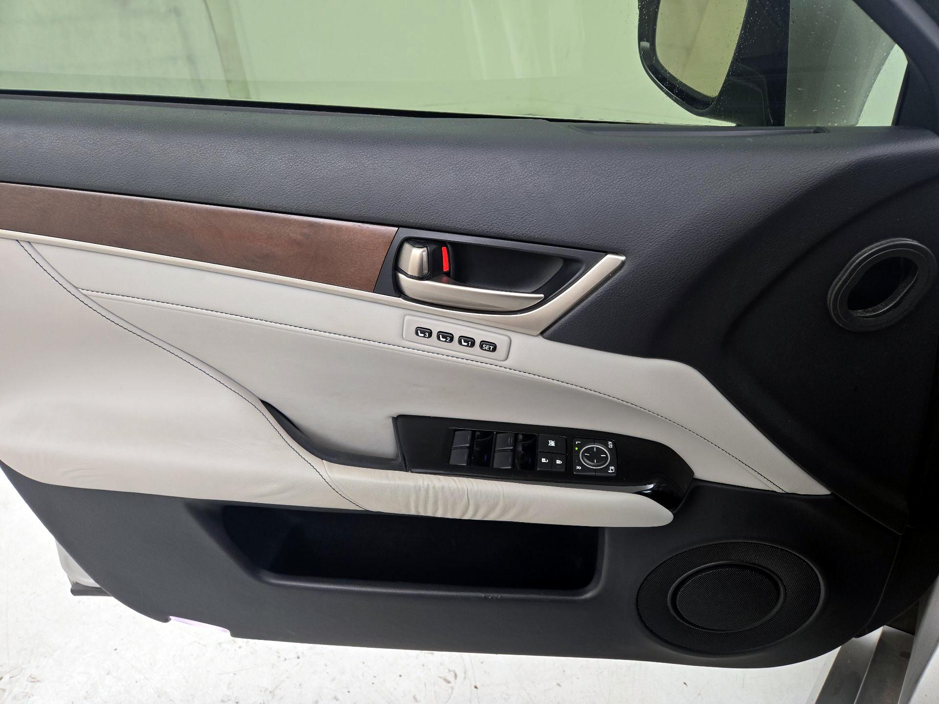 Thumbnail: 2014 Lexus GS - 12