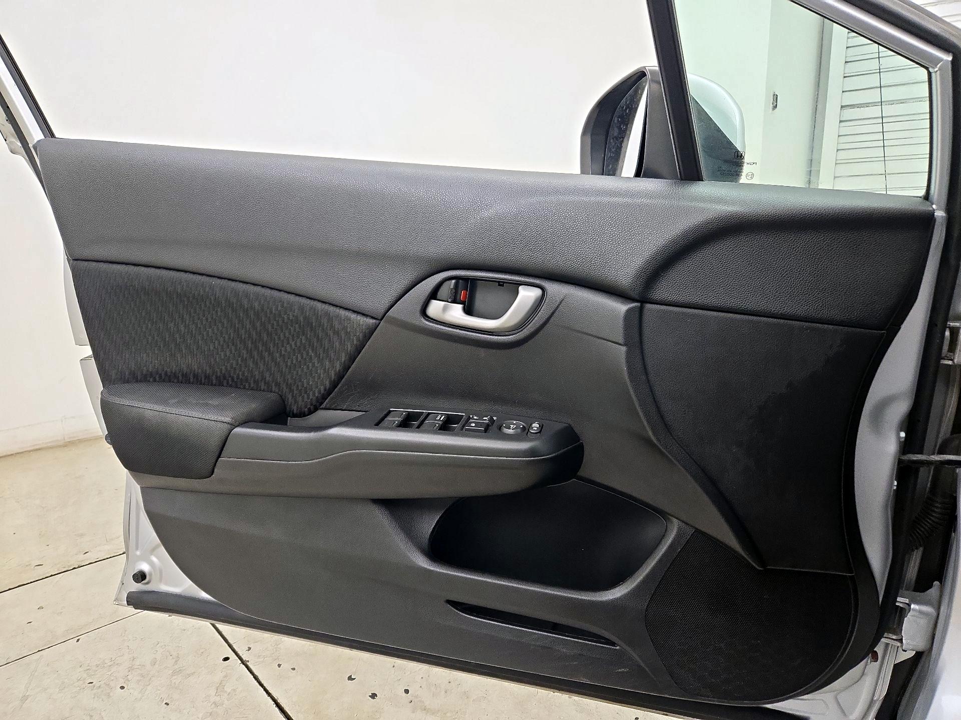 Thumbnail: 2015 Honda Civic - 12