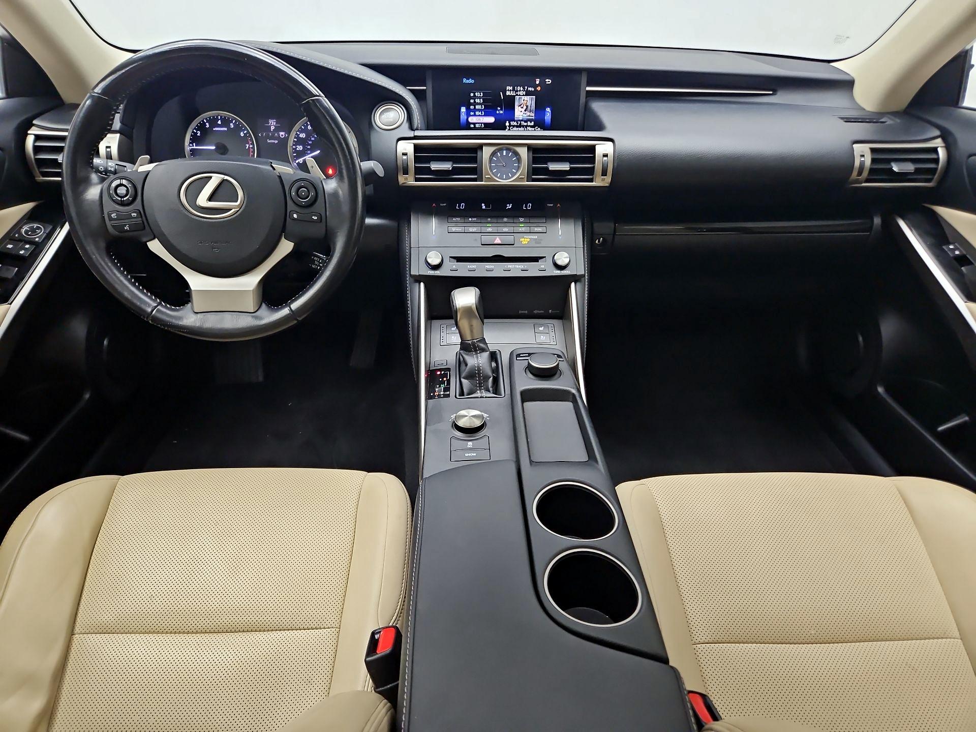 Thumbnail: 2015 Lexus IS - 9