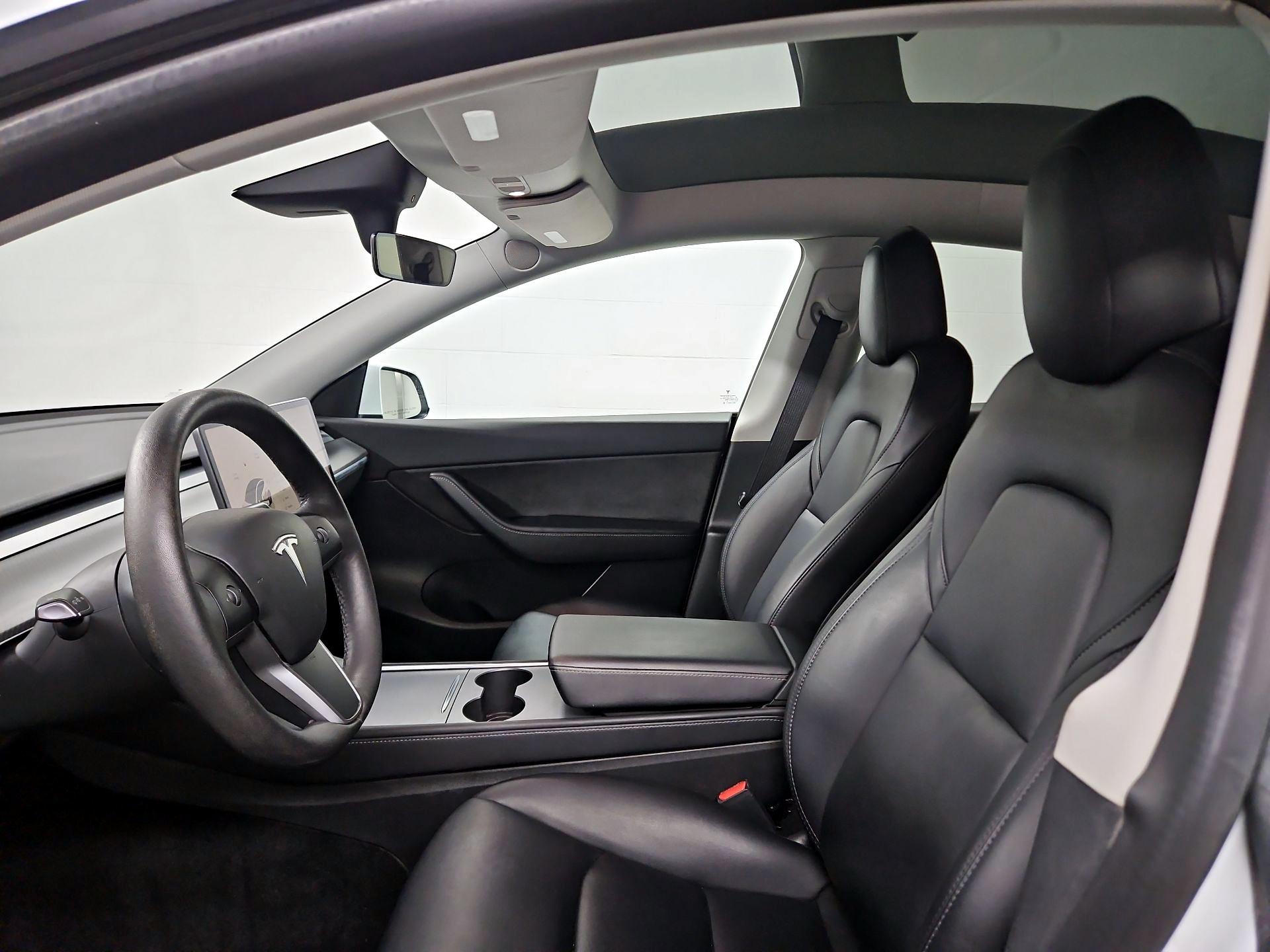 Thumbnail: 2022 Tesla Model Y - 19
