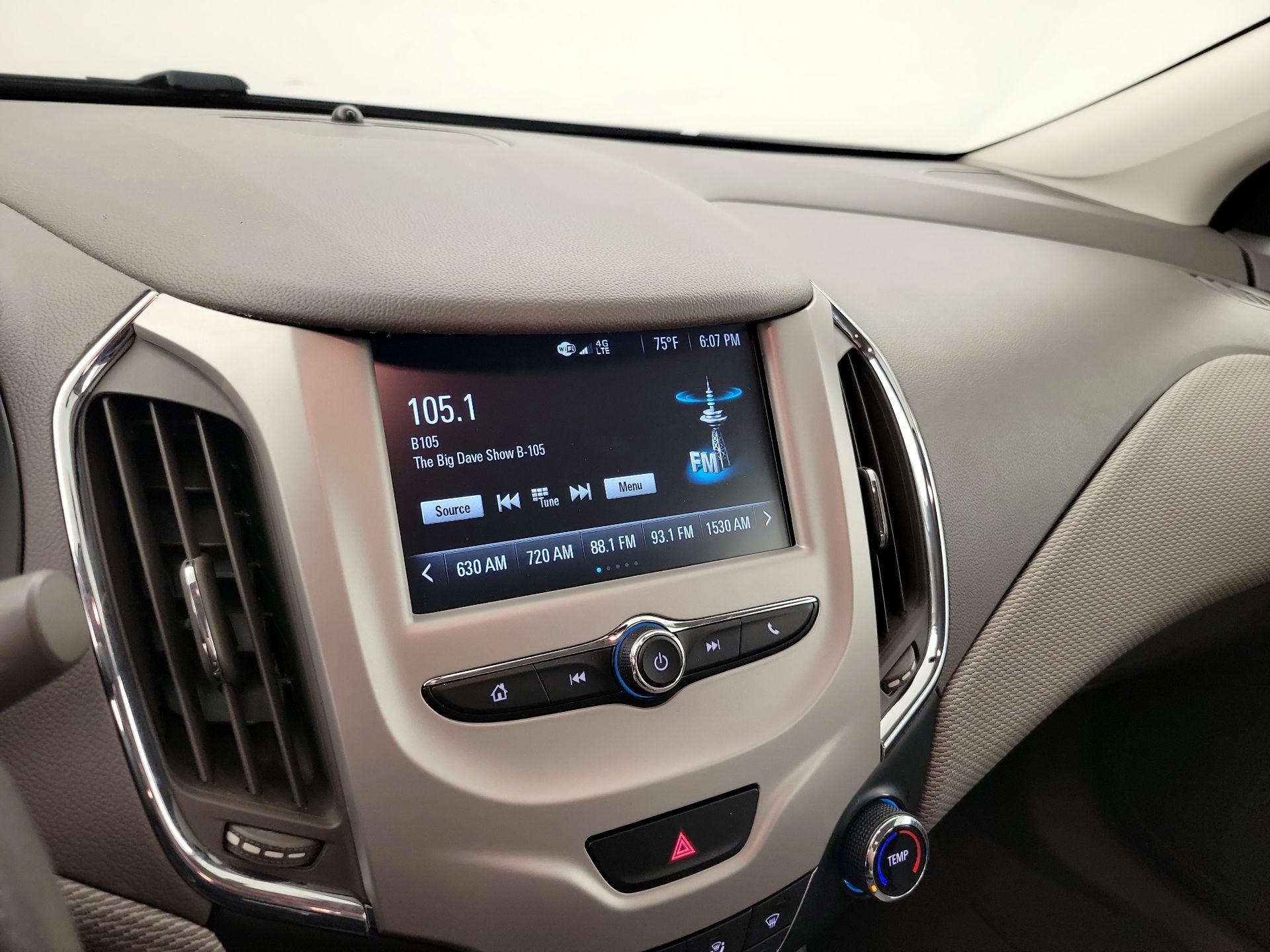 Thumbnail: 2018 Chevrolet Cruze - 15