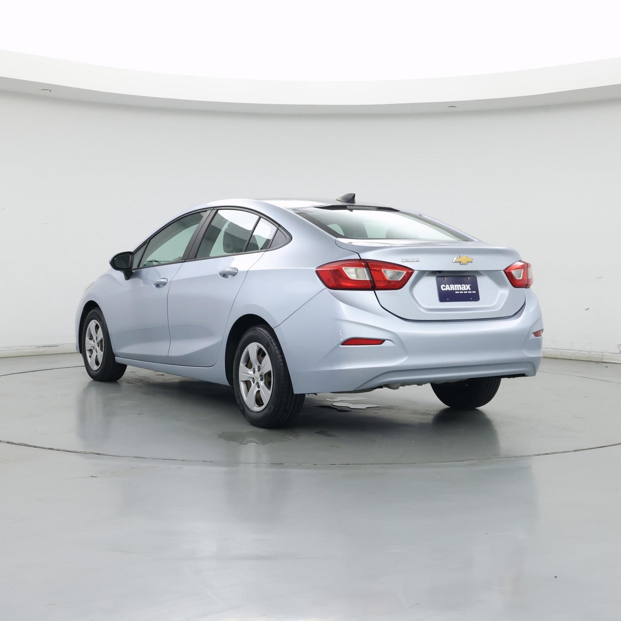 Thumbnail: 2018 Chevrolet Cruze - 2
