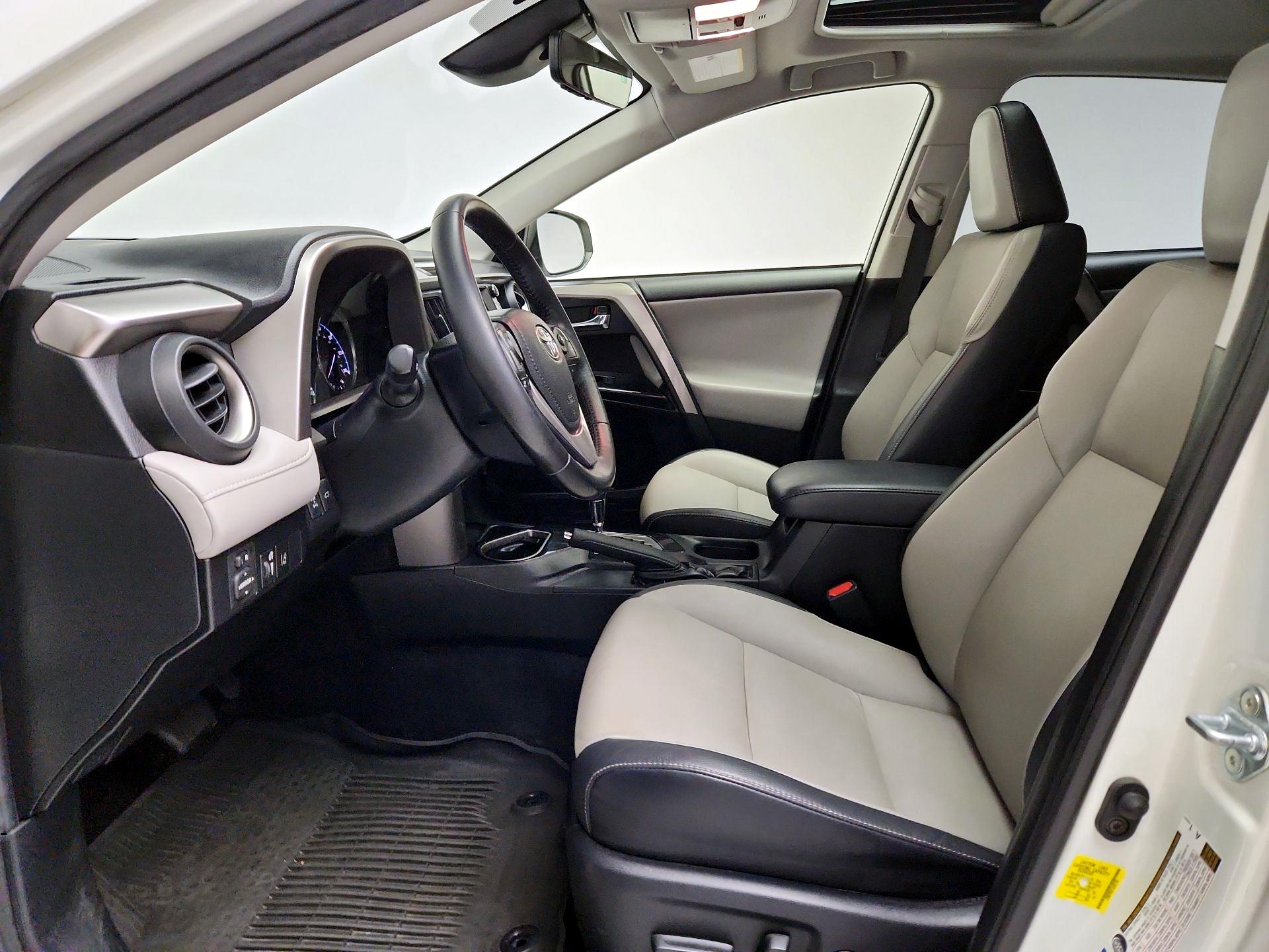 Thumbnail: 2018 Toyota RAV4 - 11